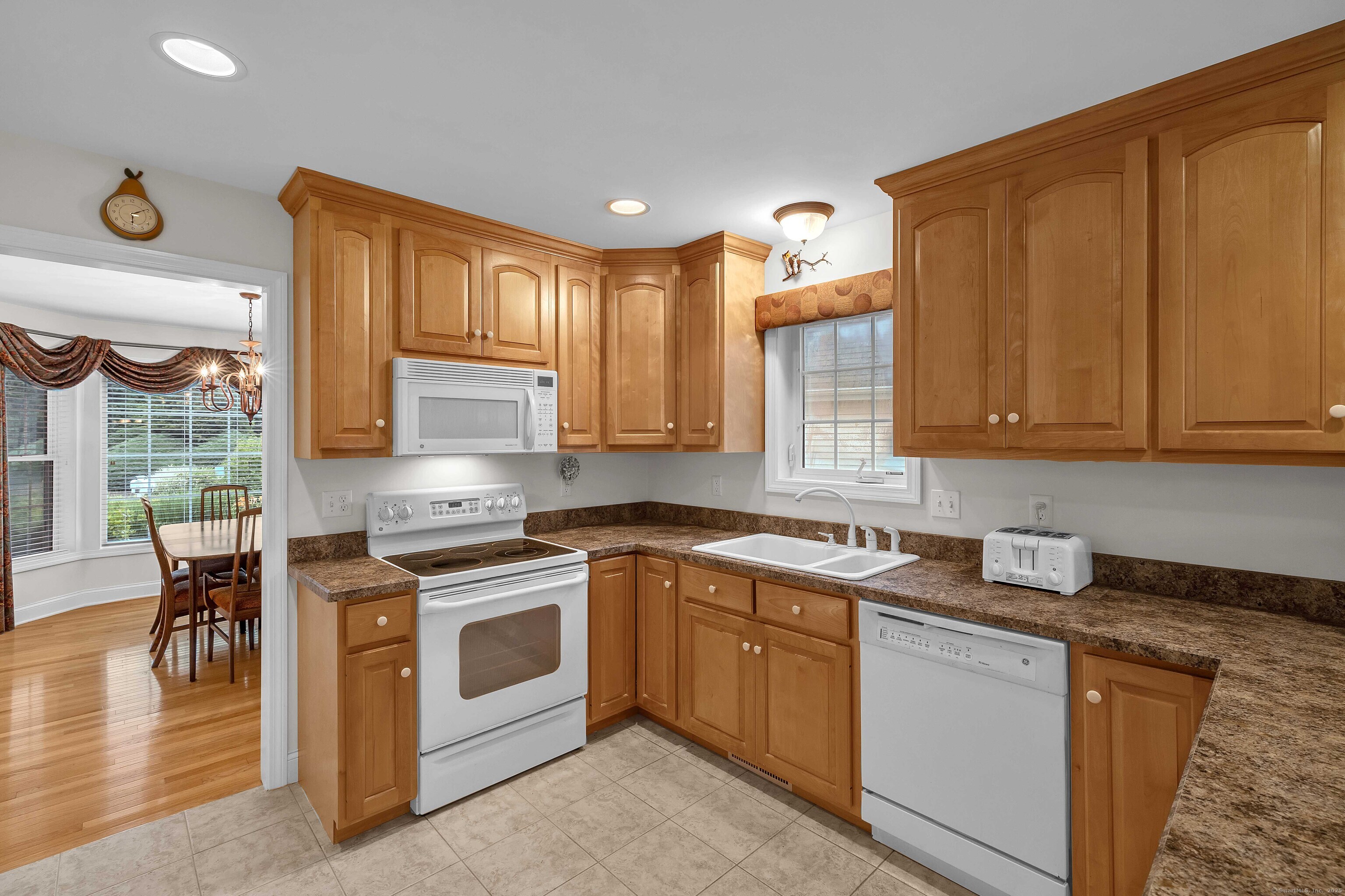 16 Spinnaker Drive 16