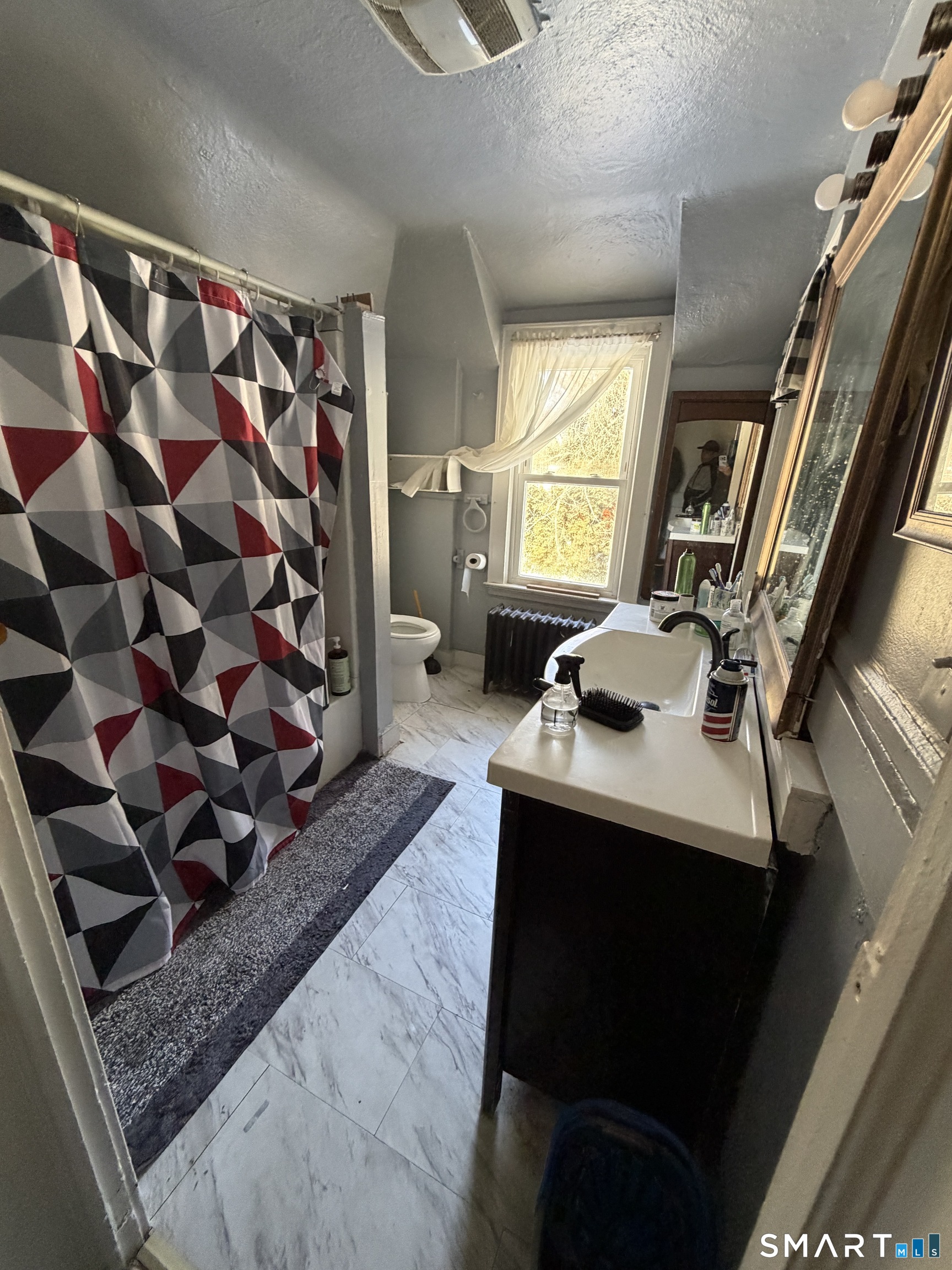 373,377,387 Jefferson Avenue