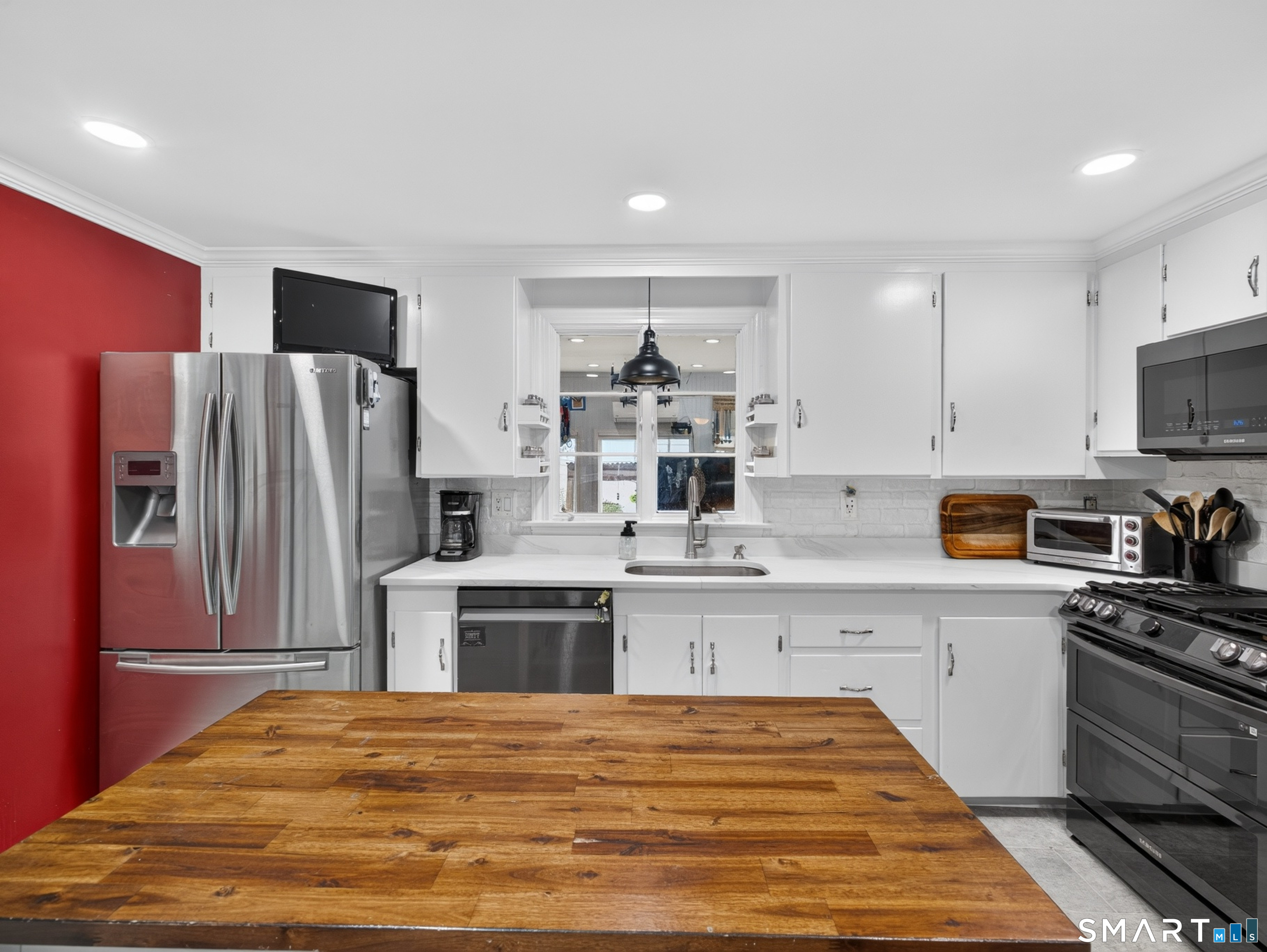 66 Newport Avenue