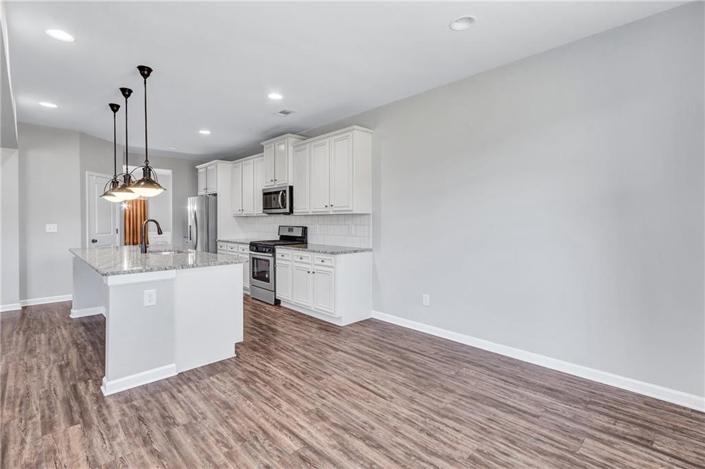 385 Hinton Chase Parkway