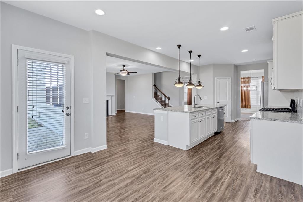 385 Hinton Chase Parkway