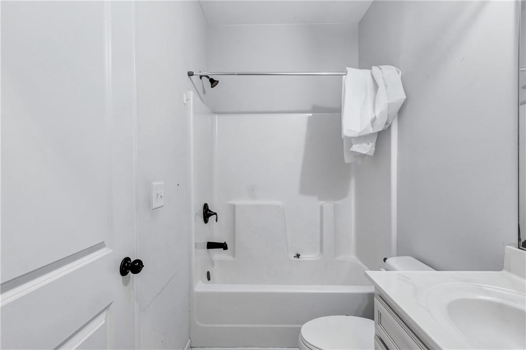 385 Hinton Chase Parkway