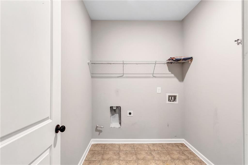 385 Hinton Chase Parkway