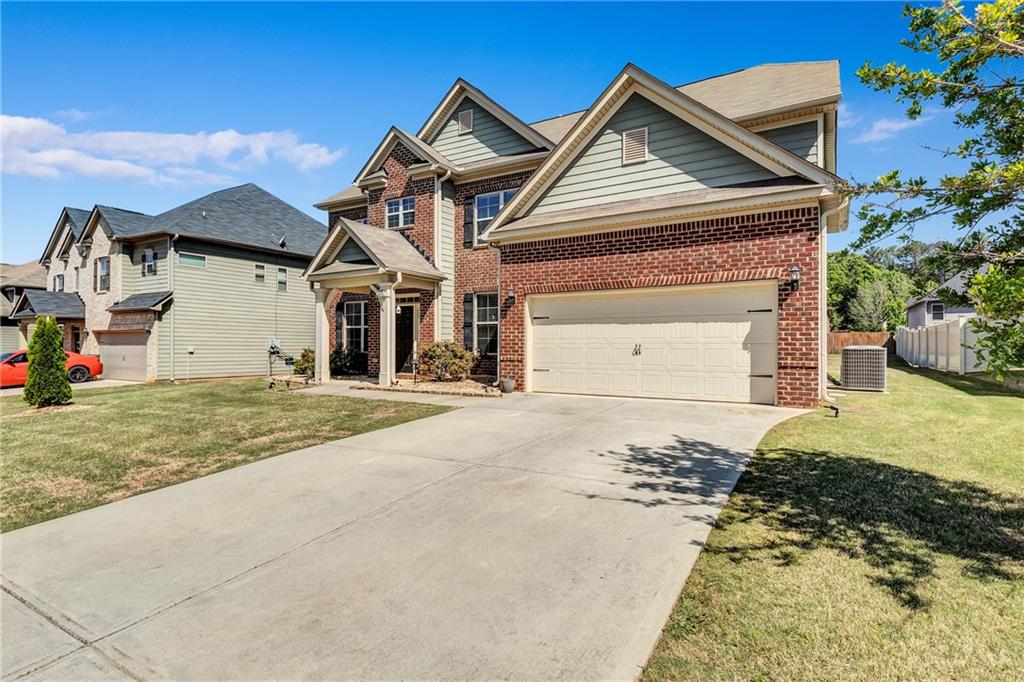 385 Hinton Chase Parkway