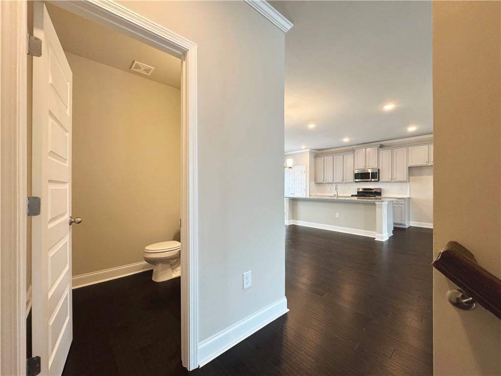 2020 Manor Pointe Drive, Drive Unit 19