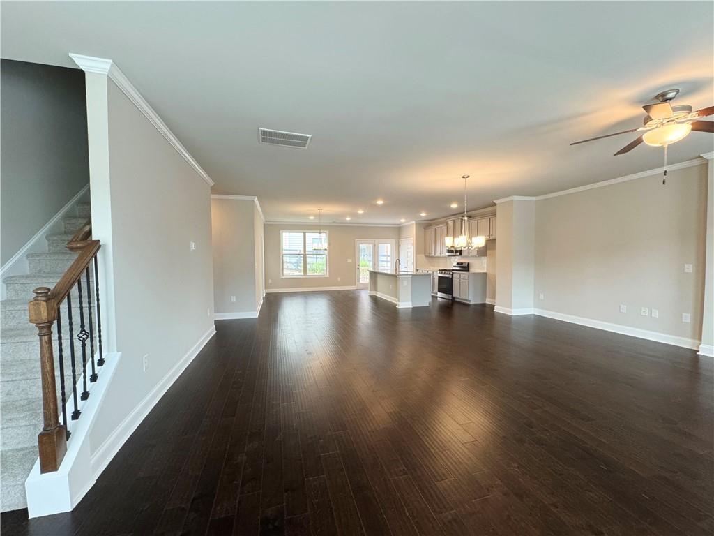 2020 Manor Pointe Drive, Drive Unit 19