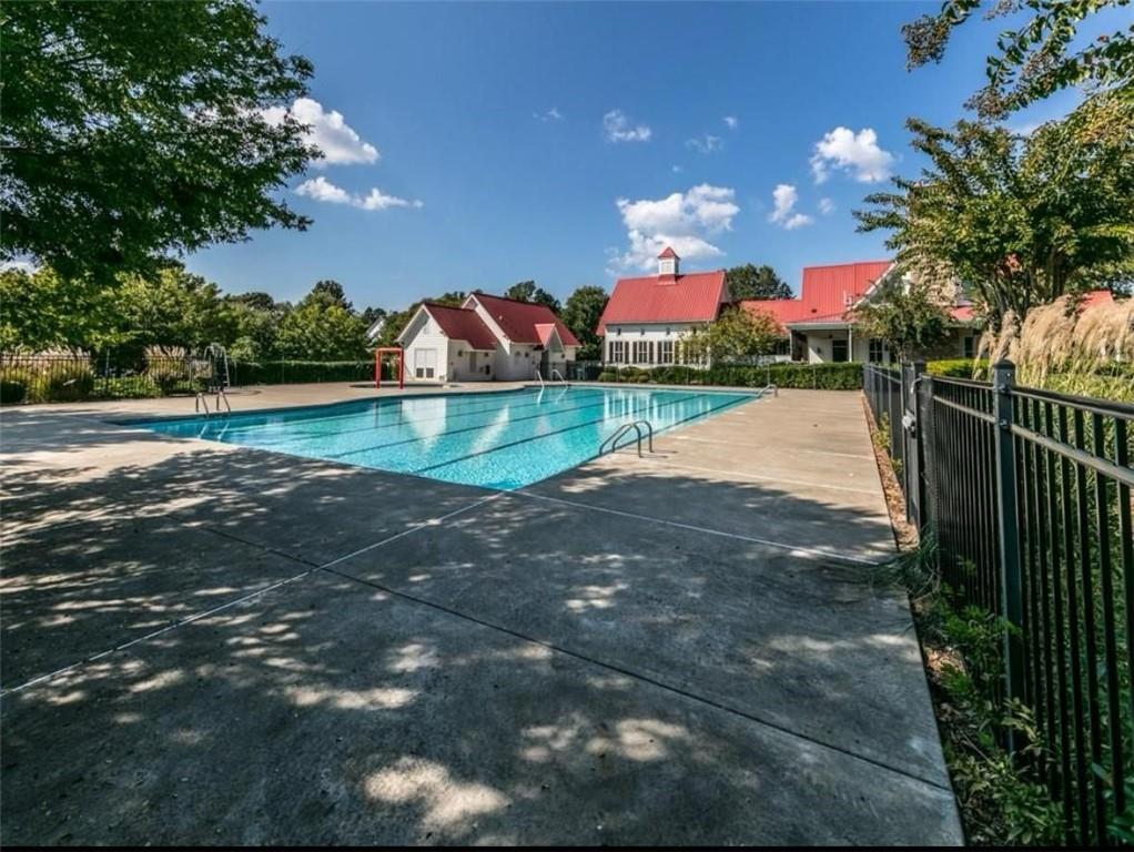 437 Carmichael Circle