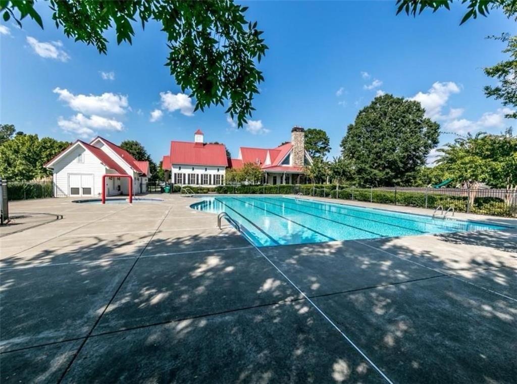 437 Carmichael Circle