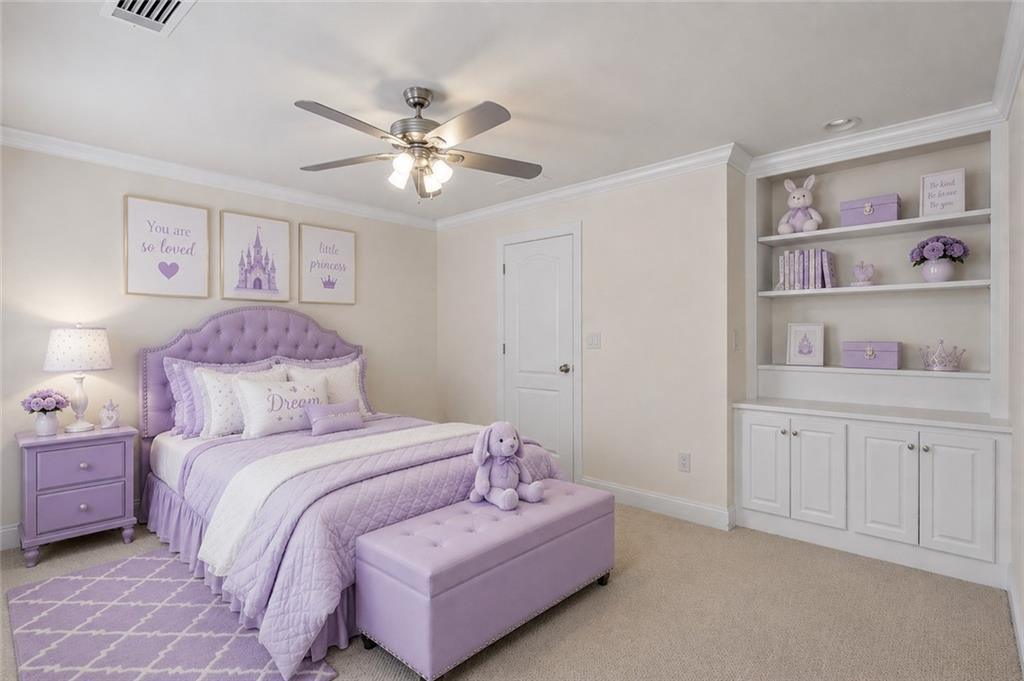 1020 Cranbrook Glen Lane
