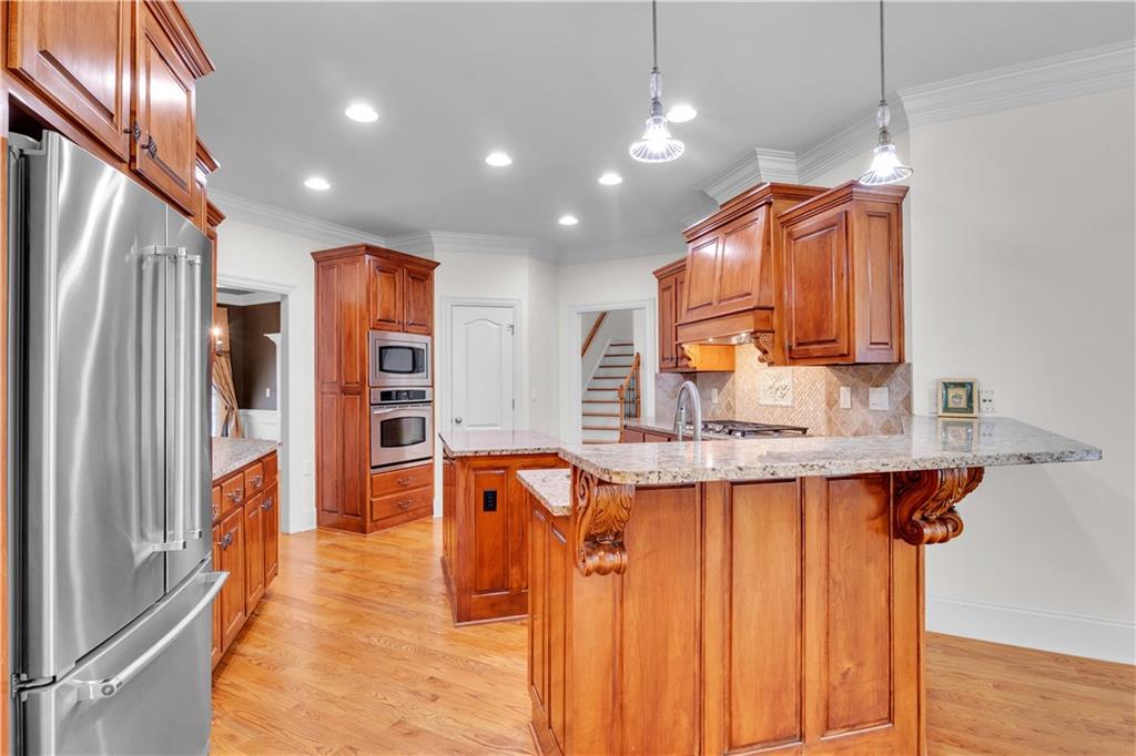 1020 Cranbrook Glen Lane