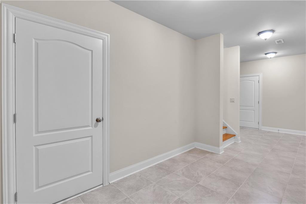 1020 Cranbrook Glen Lane