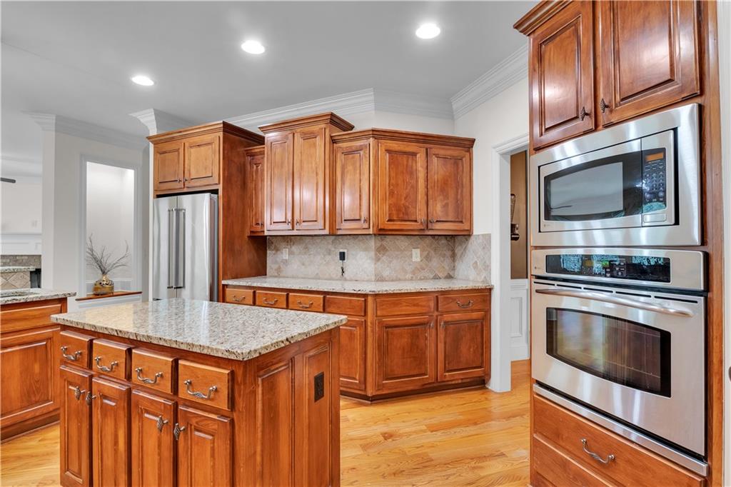 1020 Cranbrook Glen Lane