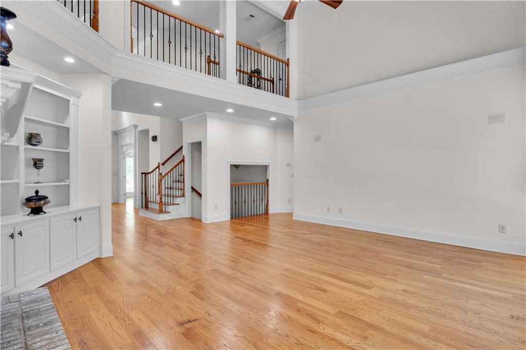1020 Cranbrook Glen Lane