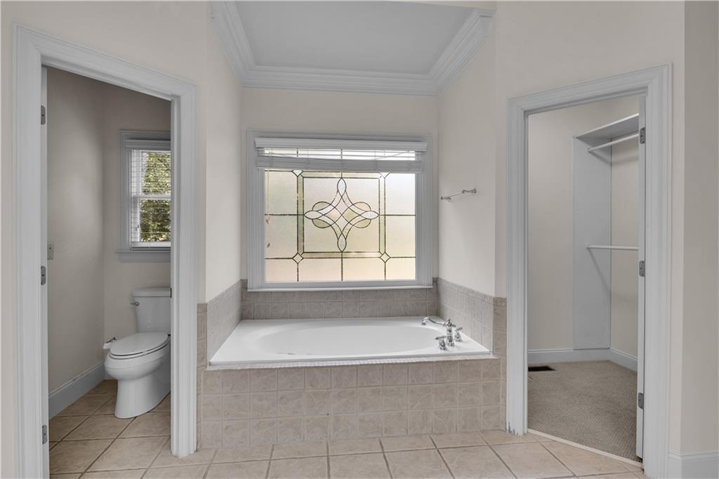 1020 Cranbrook Glen Lane