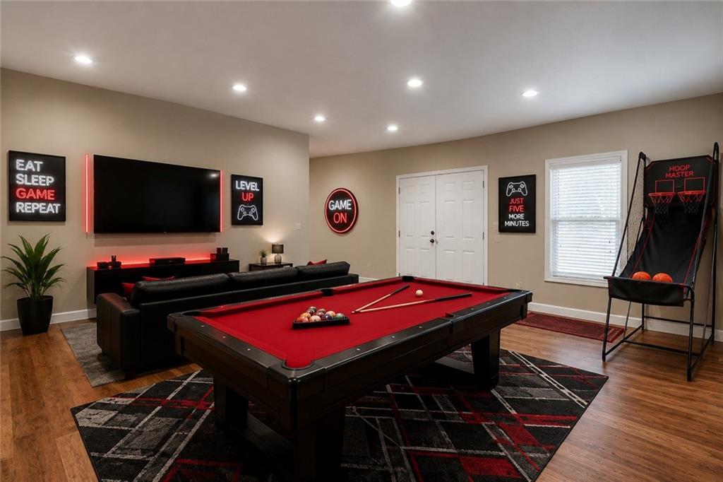 1020 Cranbrook Glen Lane
