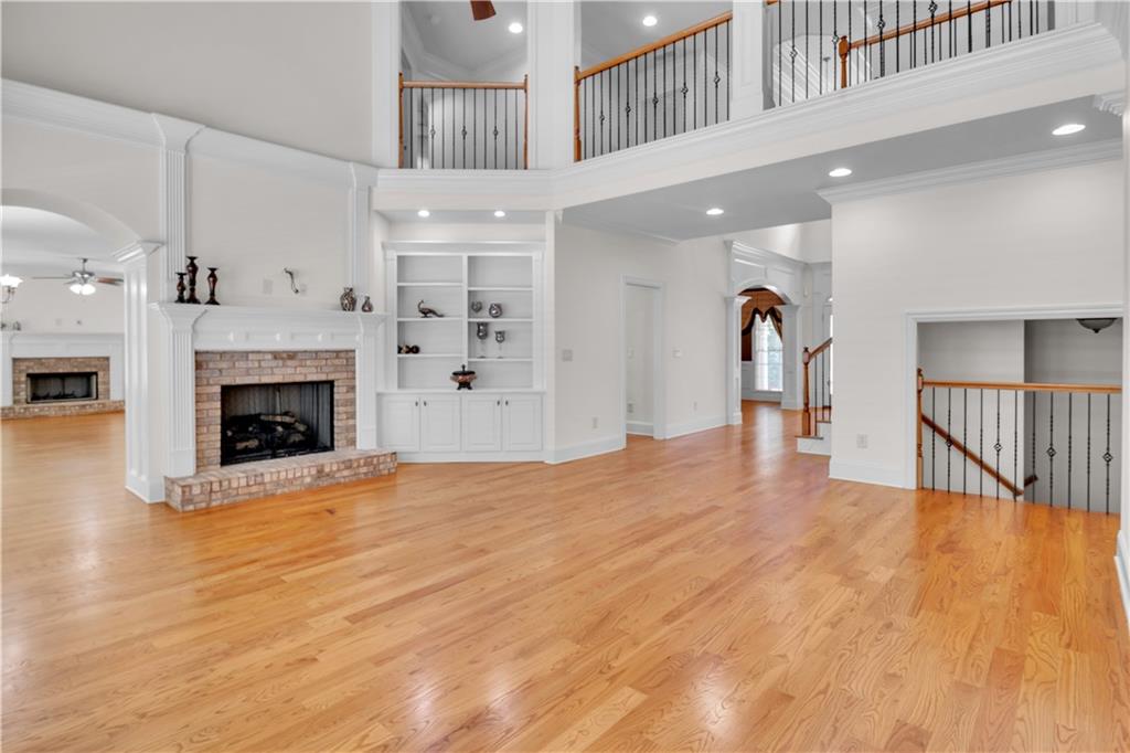 1020 Cranbrook Glen Lane