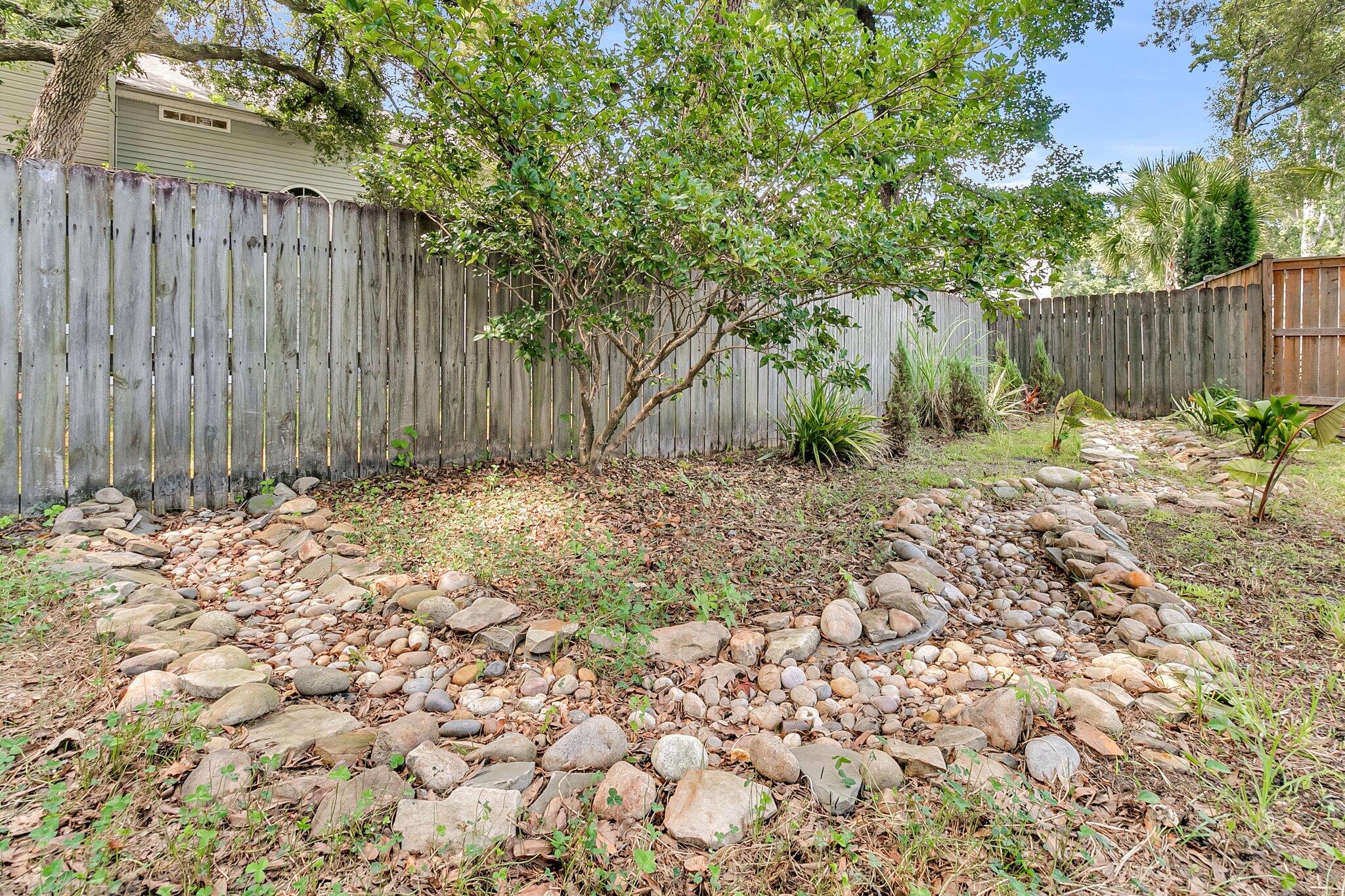 8176 Governors Walk