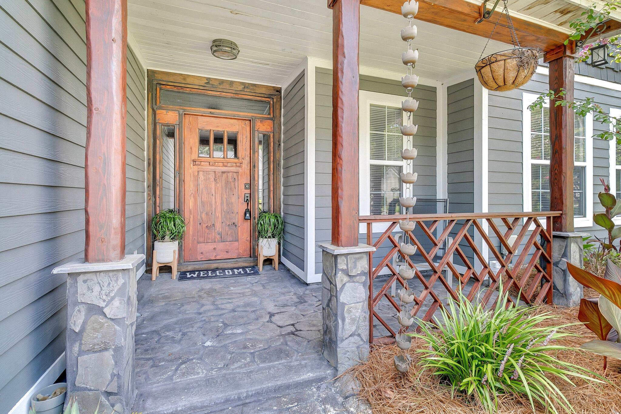8176 Governors Walk