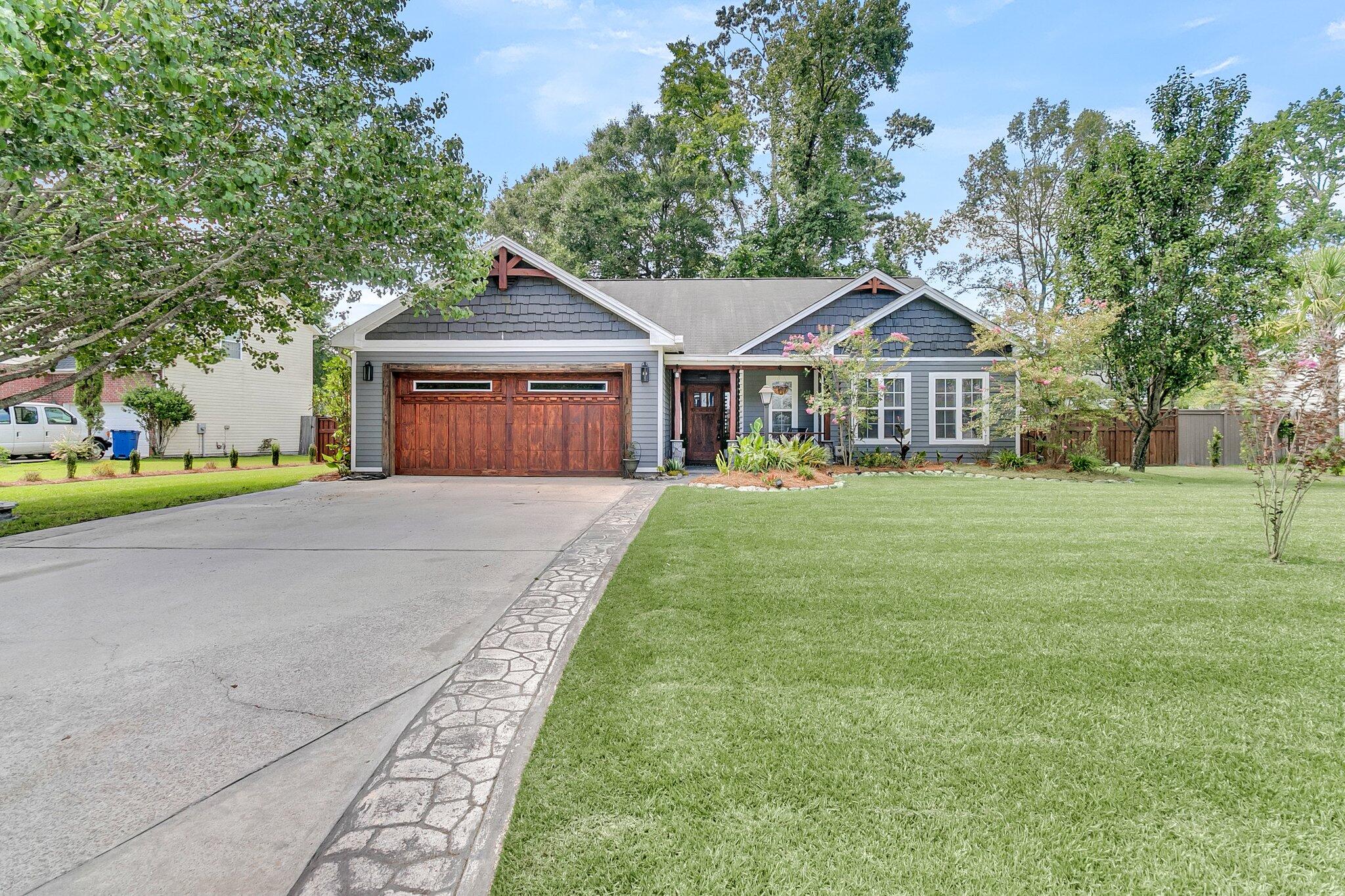 8176 Governors Walk