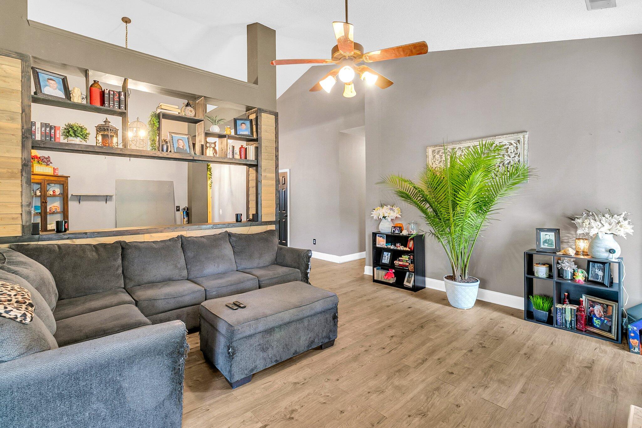 8176 Governors Walk