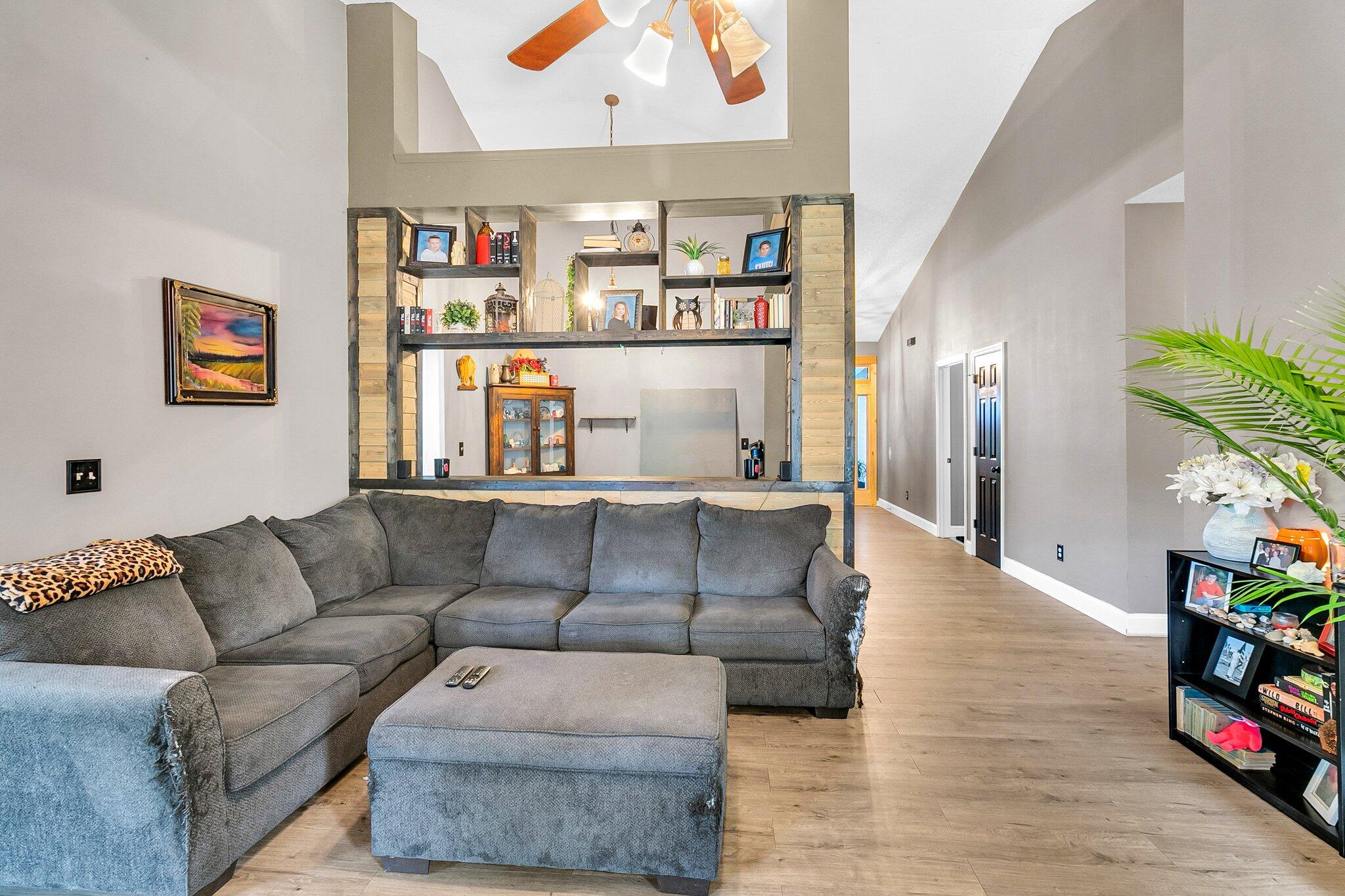 8176 Governors Walk