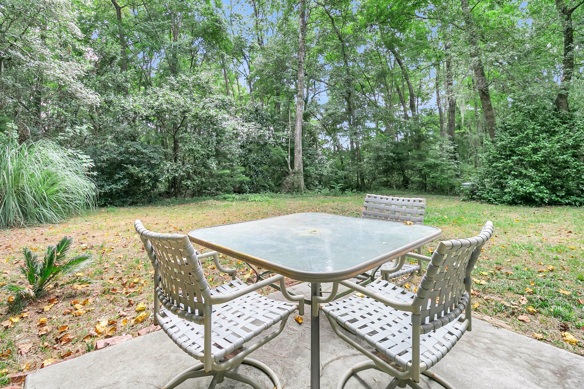 305 Oleander Way