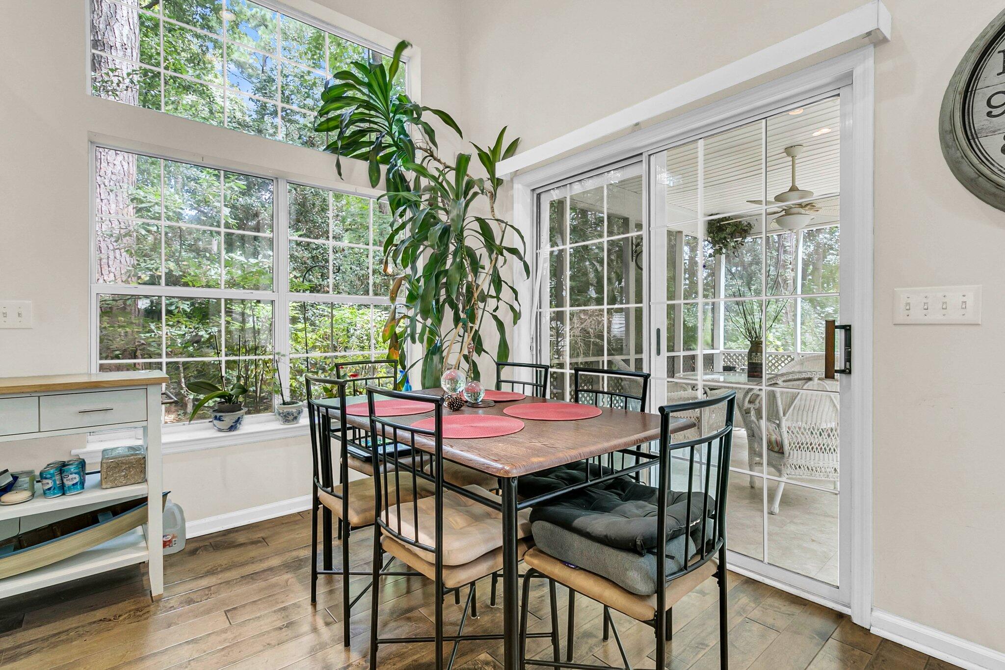 305 Oleander Way