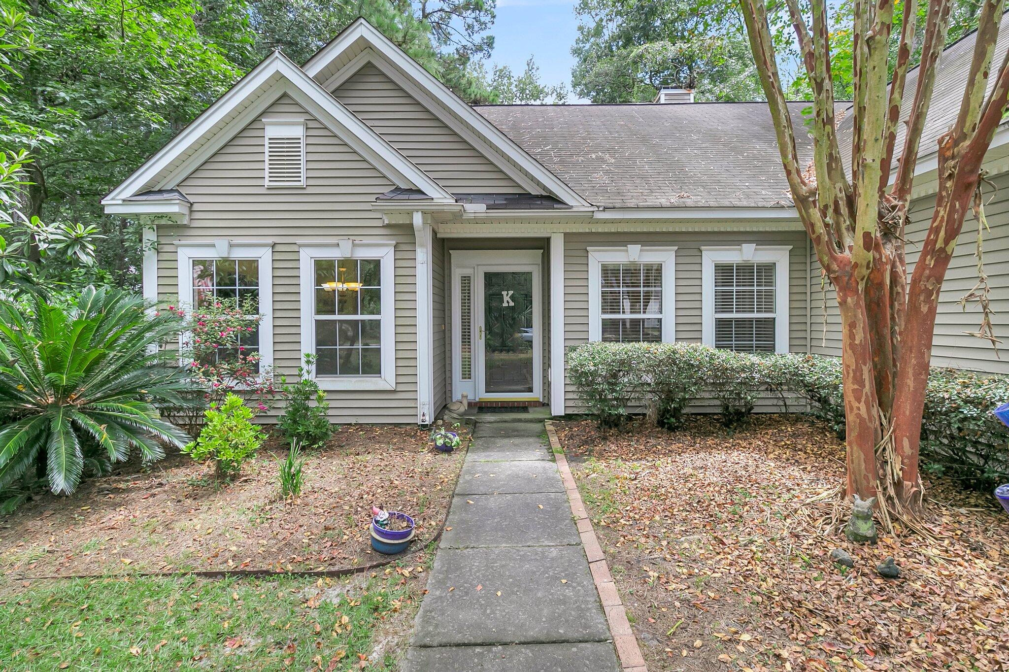 305 Oleander Way