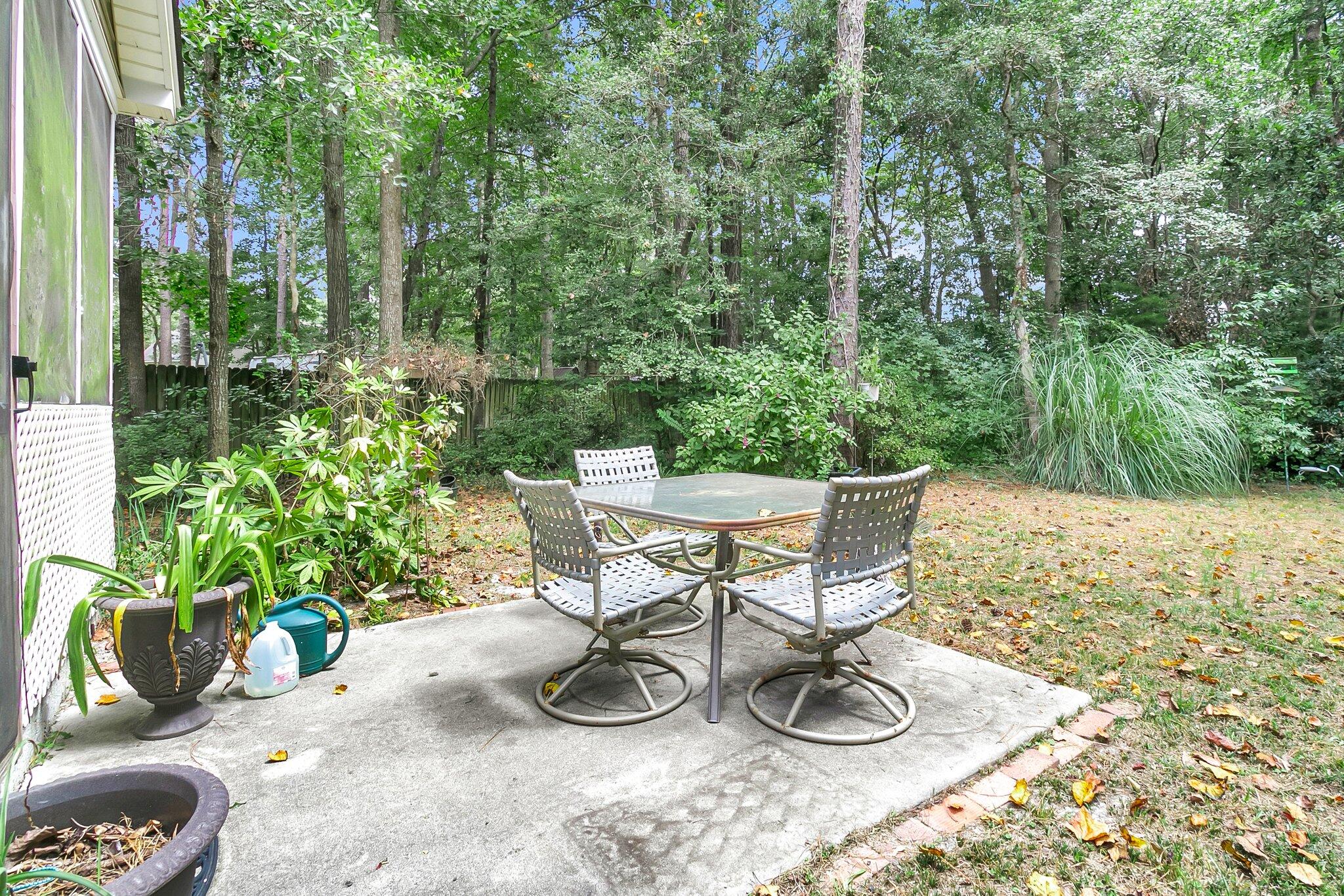 305 Oleander Way