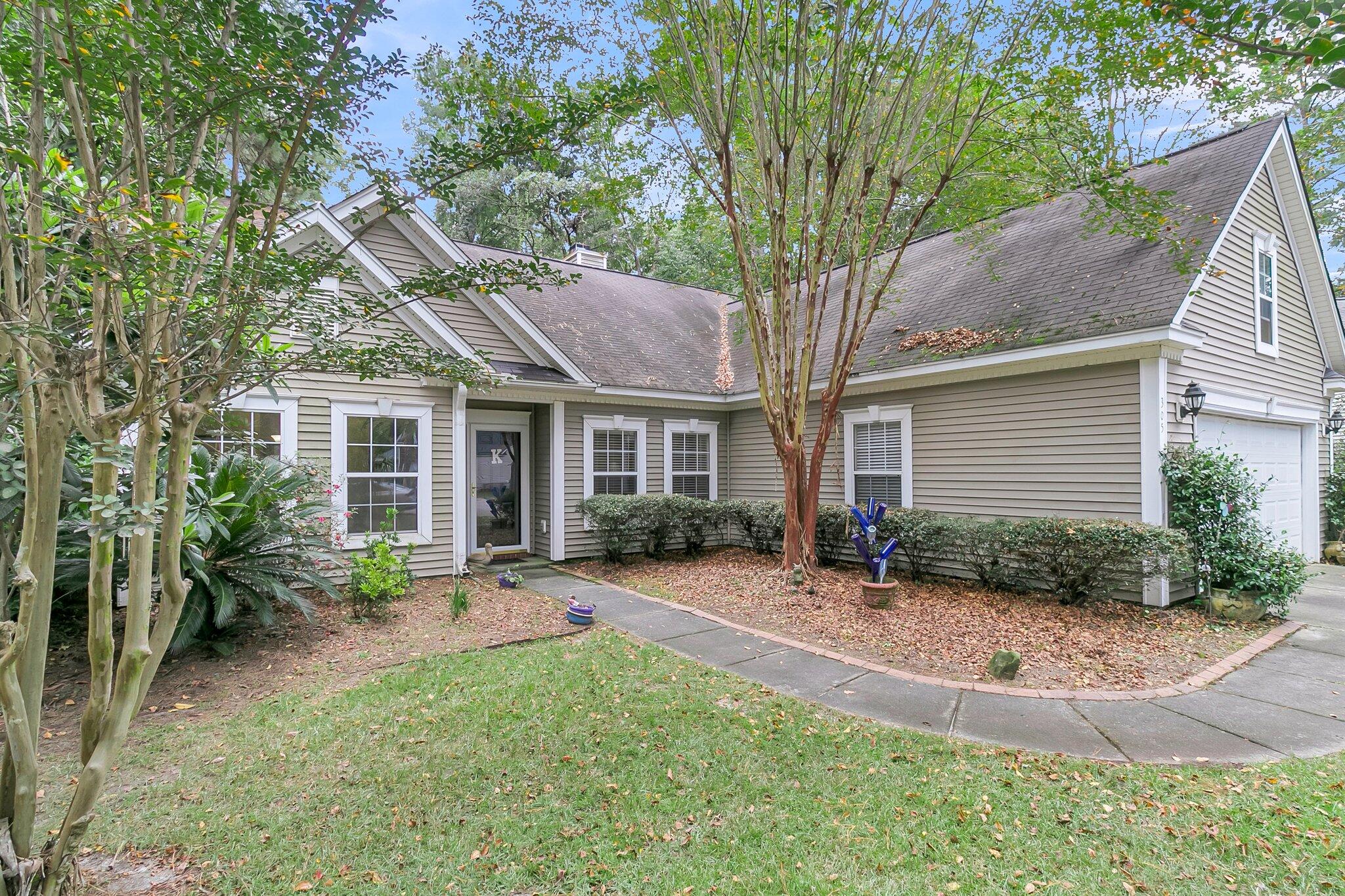 305 Oleander Way
