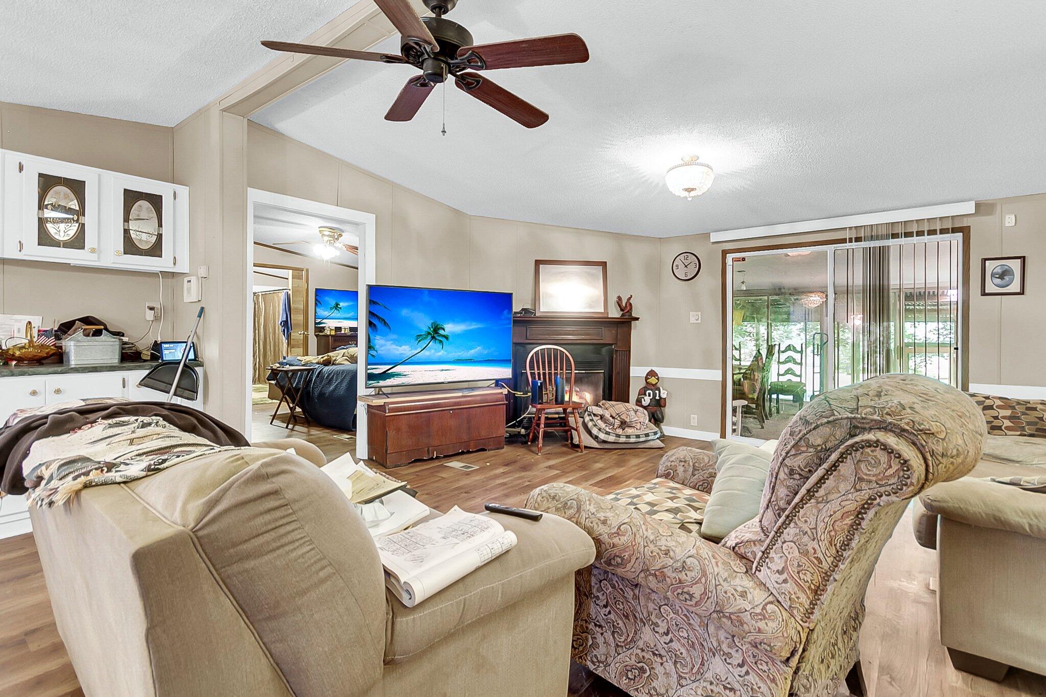 1635 Pocahontas Circle