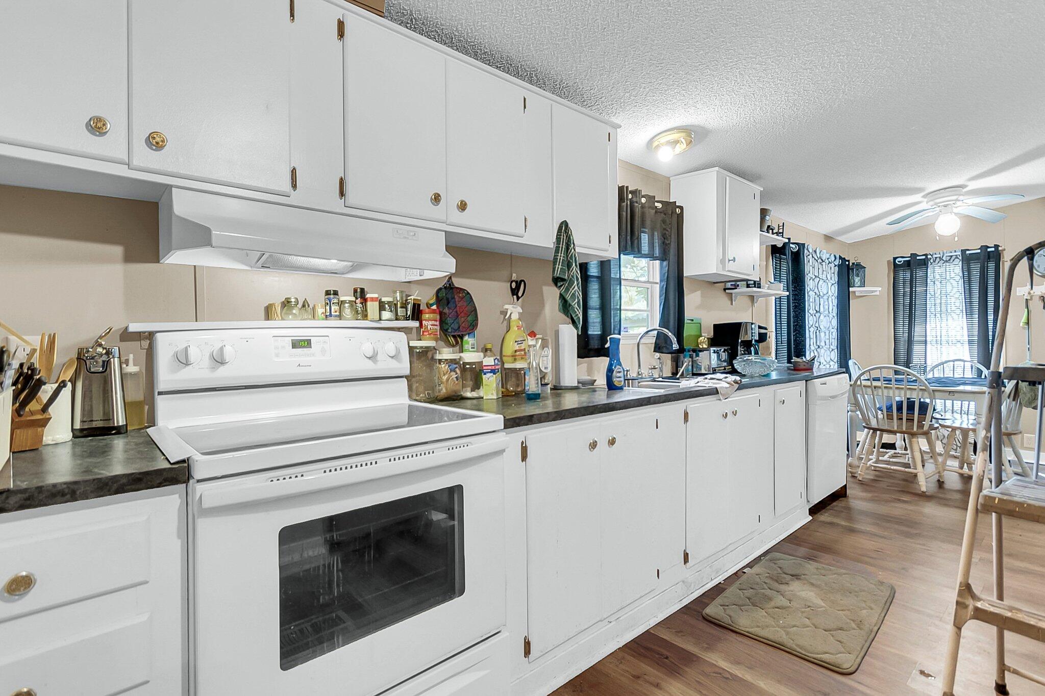 1635 Pocahontas Circle