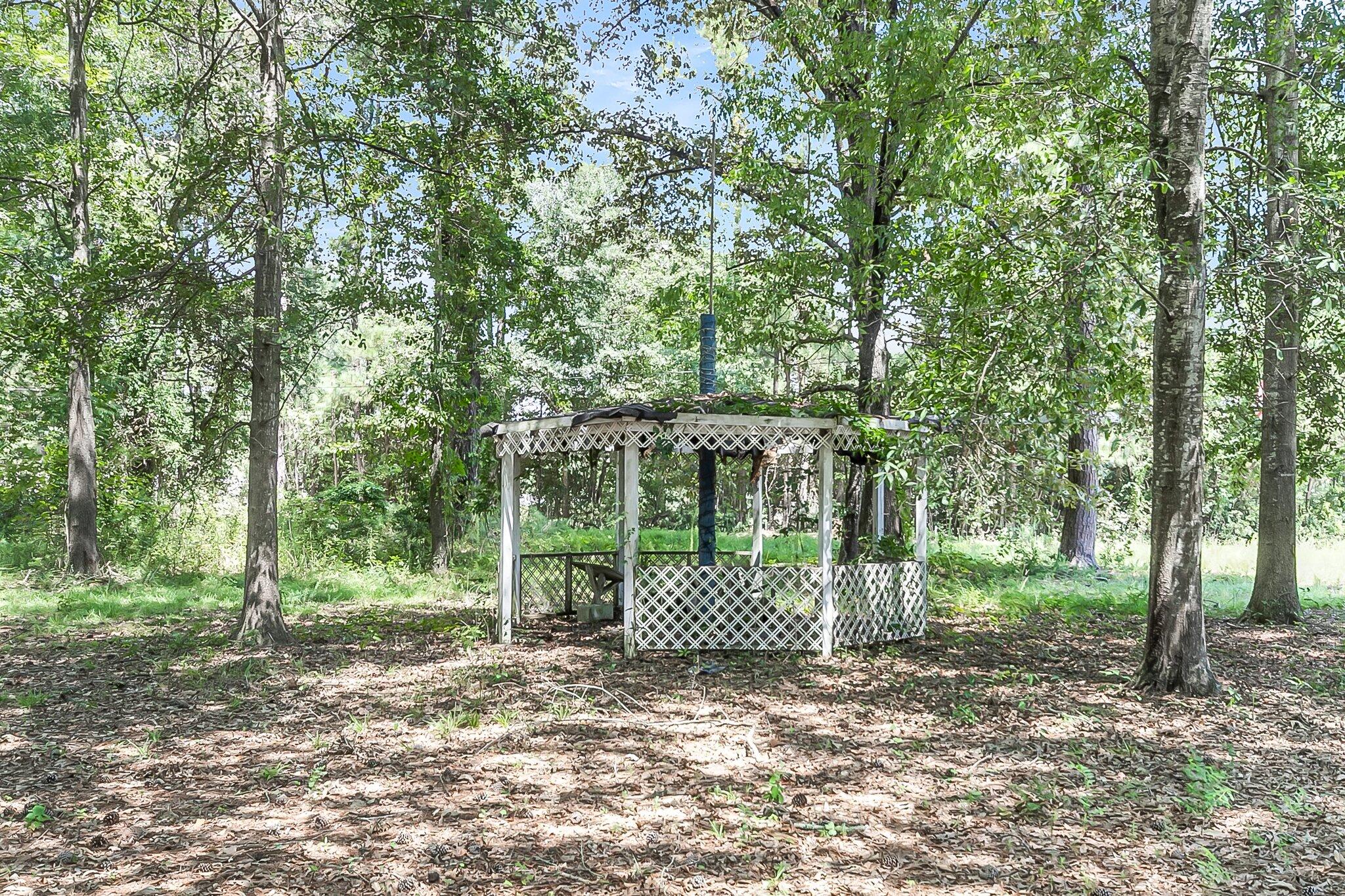 1635 Pocahontas Circle