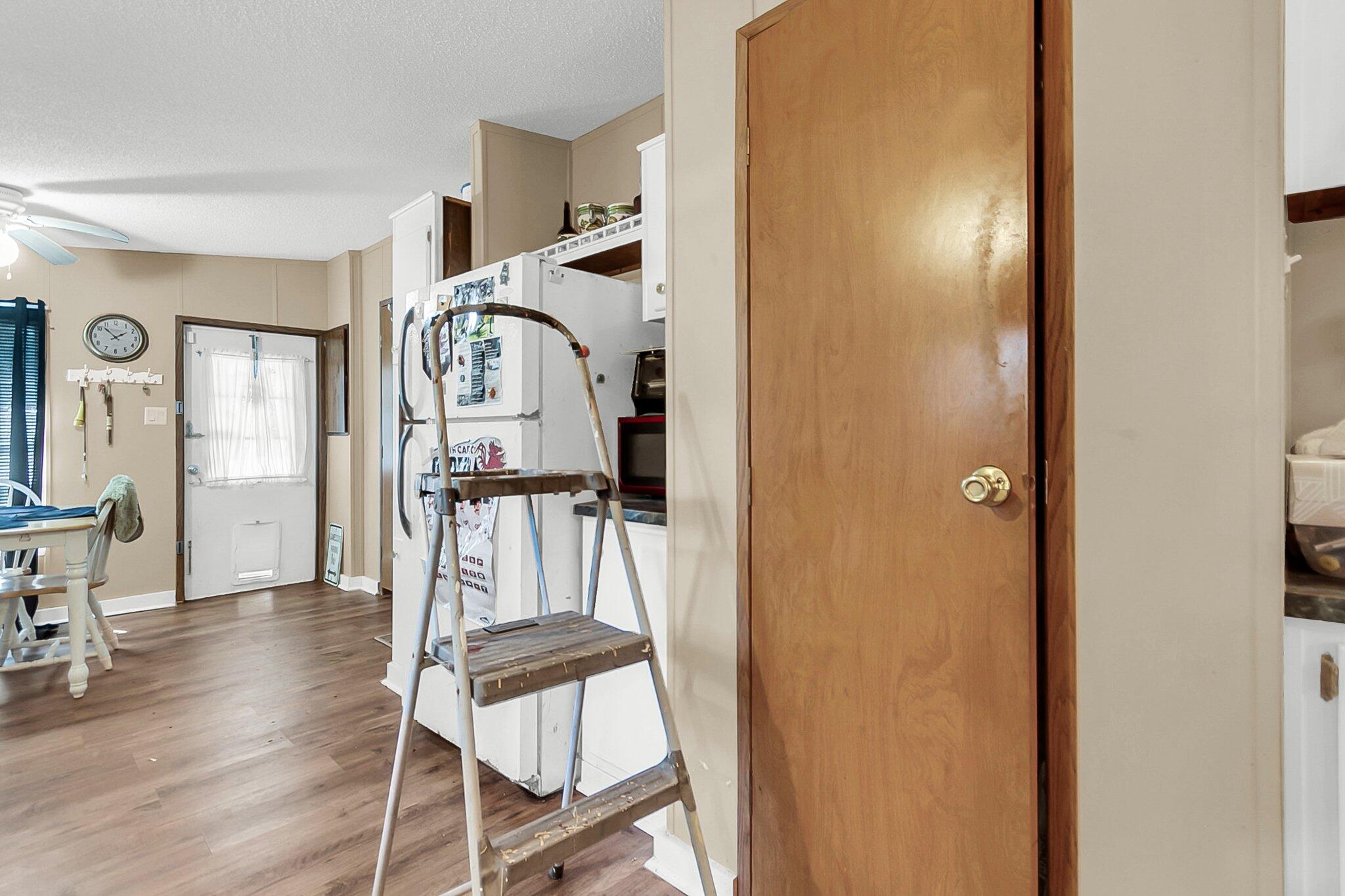 1635 Pocahontas Circle