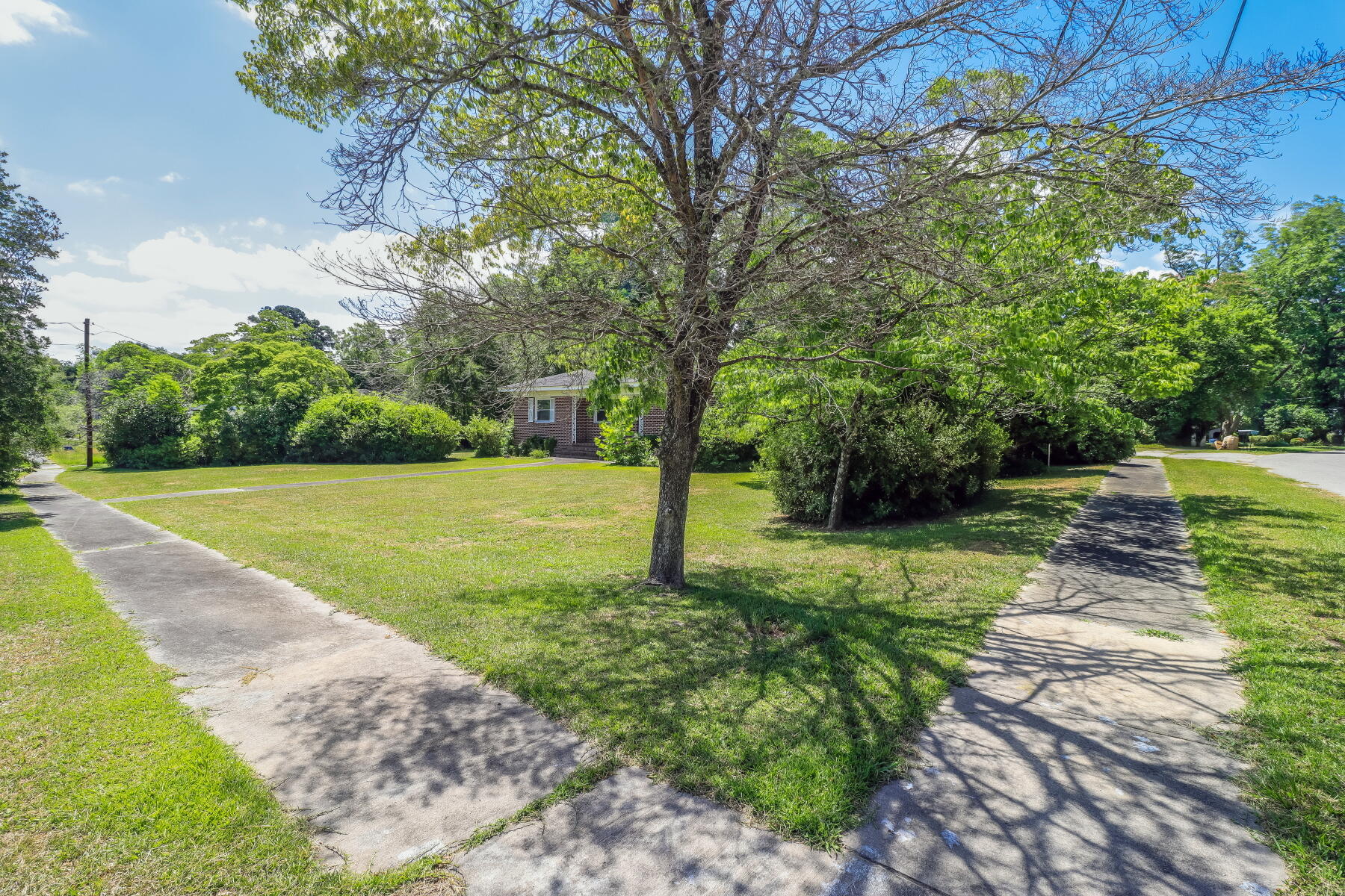 198 E Byrnes Street