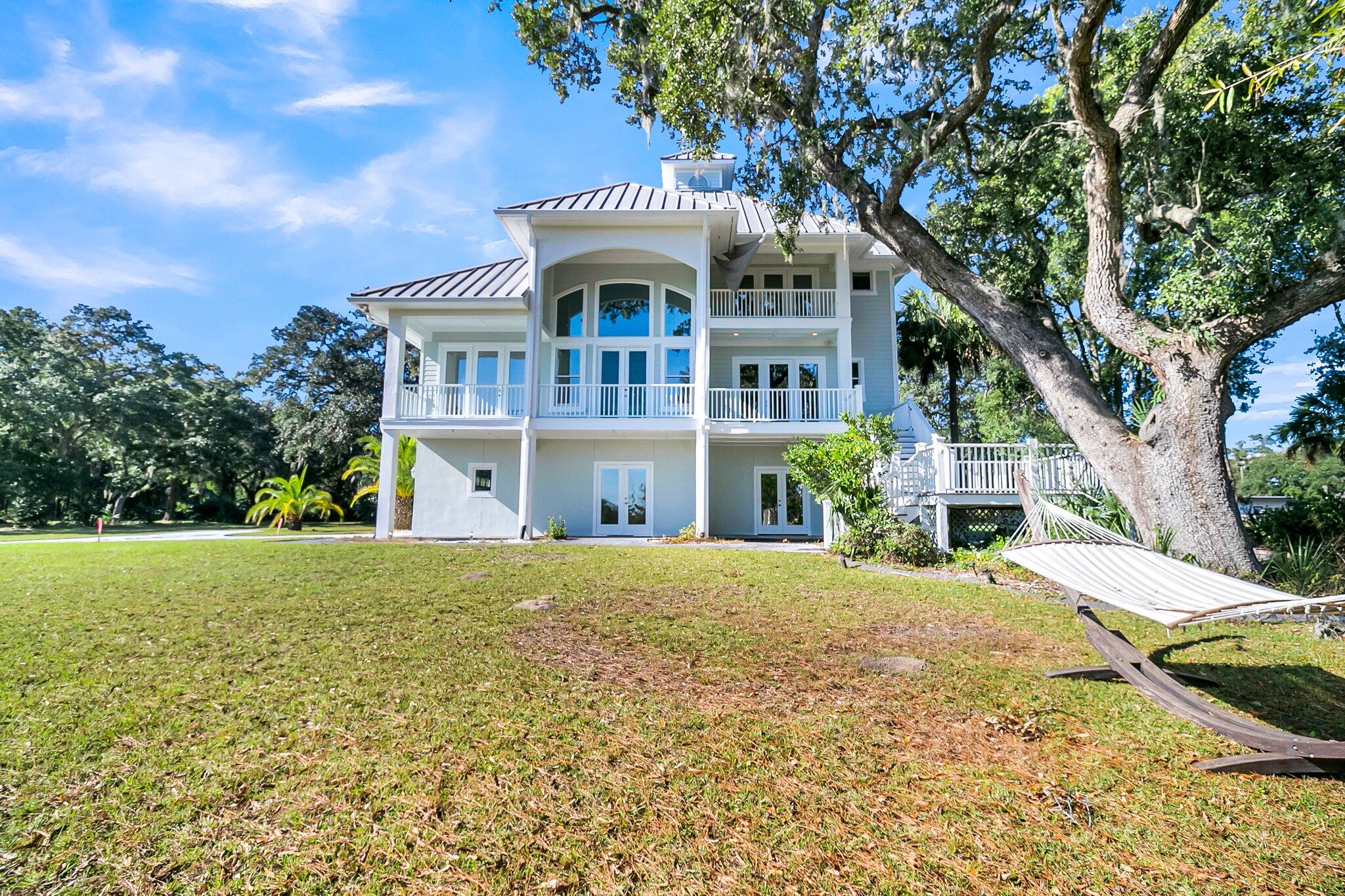 1109 Pinefield Drive