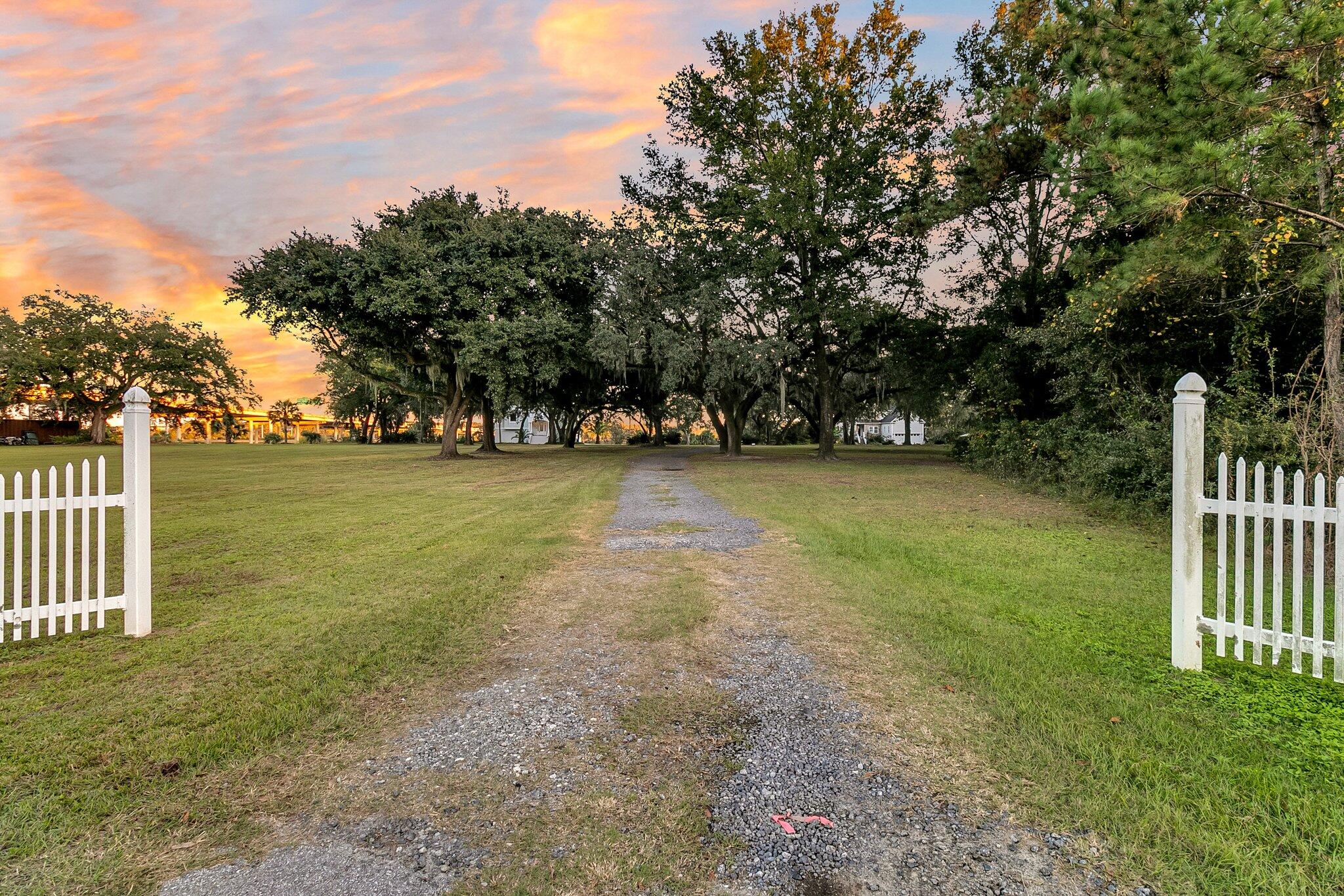 1109 Pinefield Drive