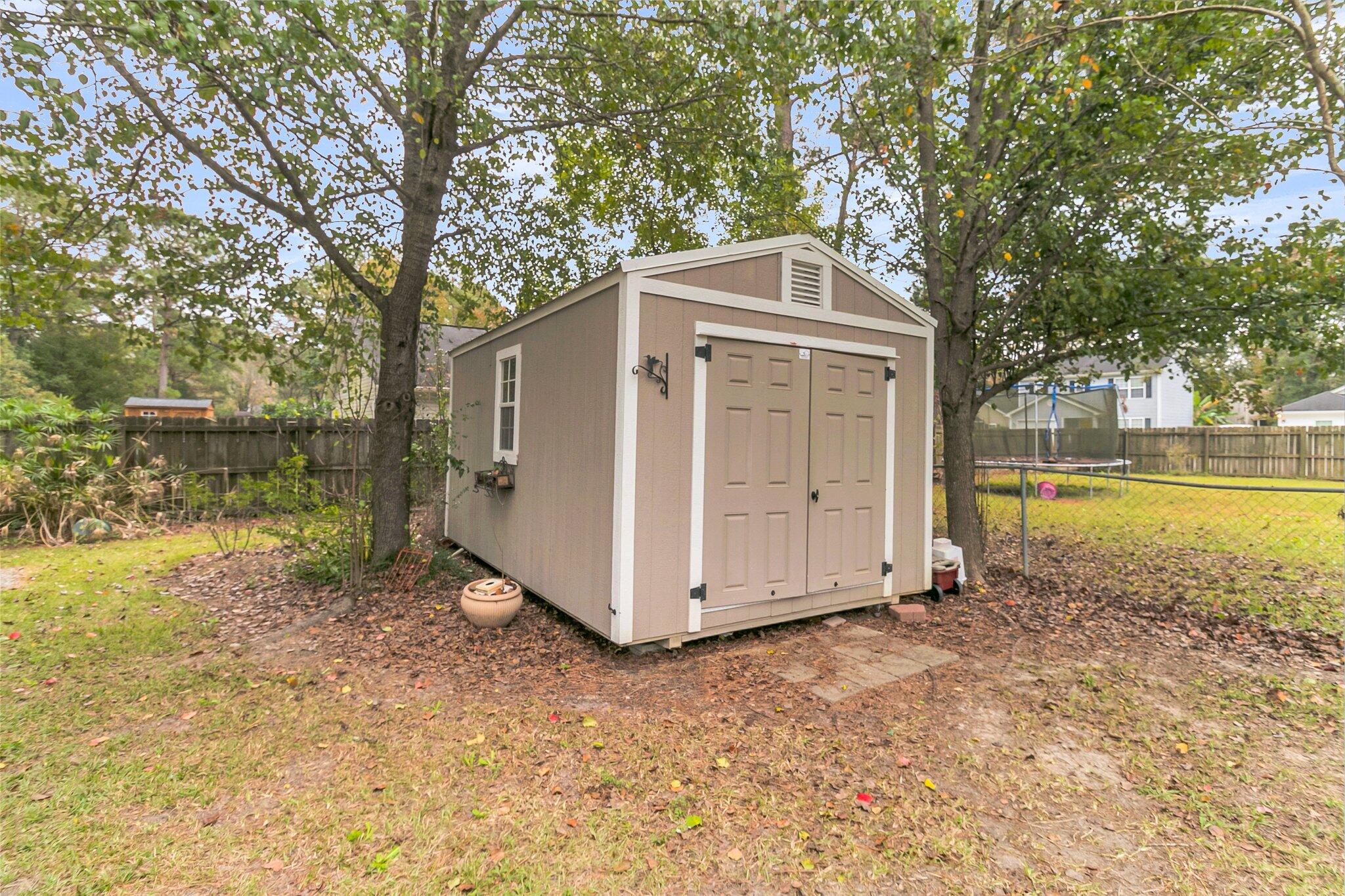 104 Tanager Street