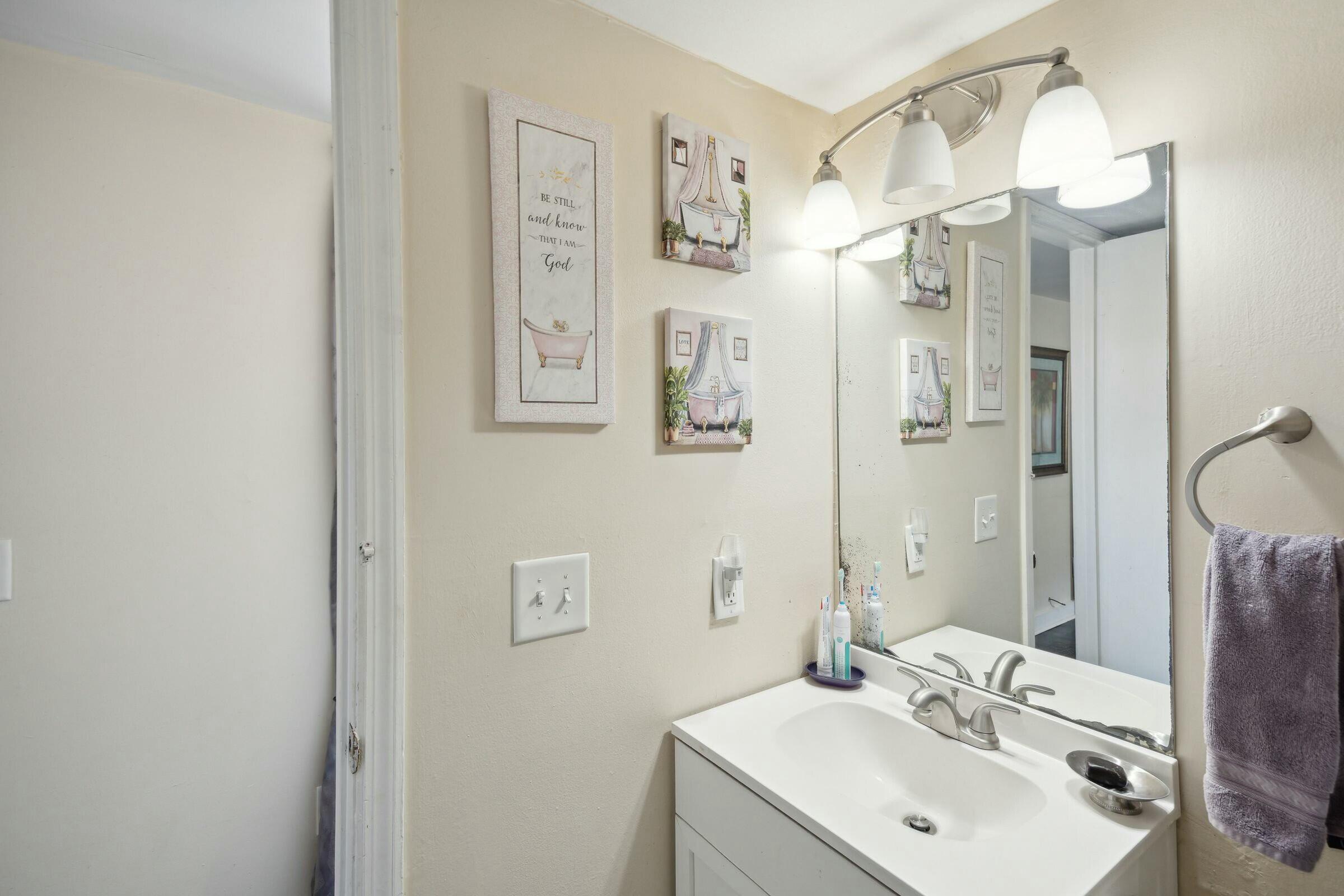 68 Amherst Street # D Unit: A, B, C, D, E