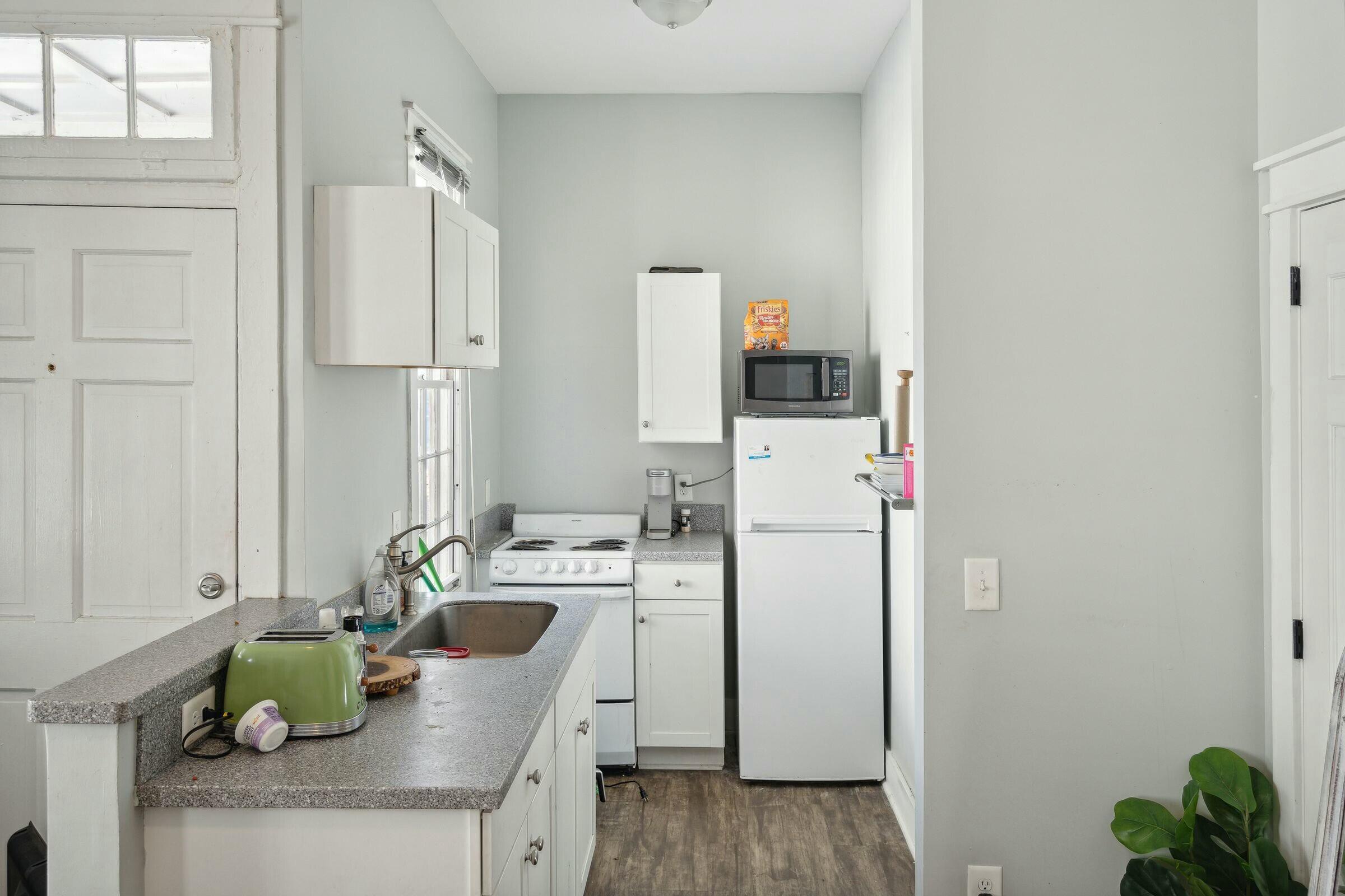 68 Amherst Street # D Unit: A, B, C, D, E