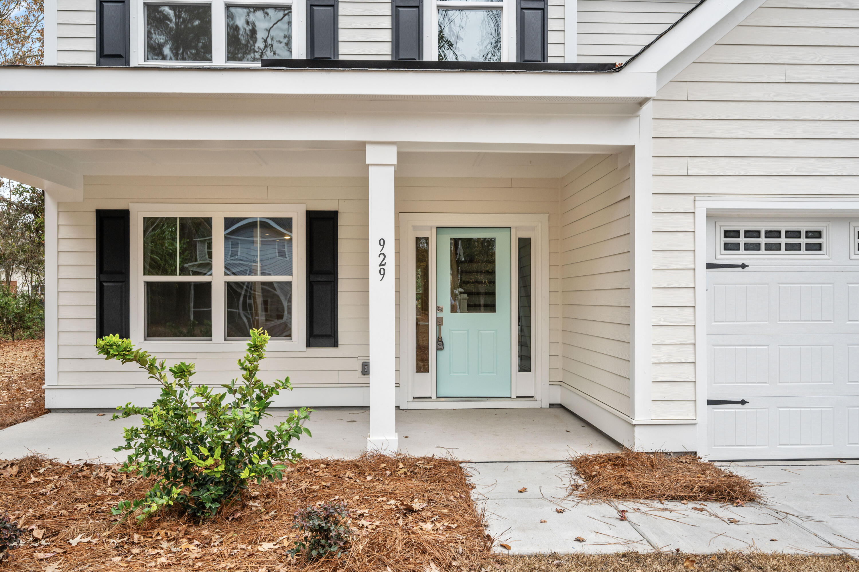 929 Long Point Road