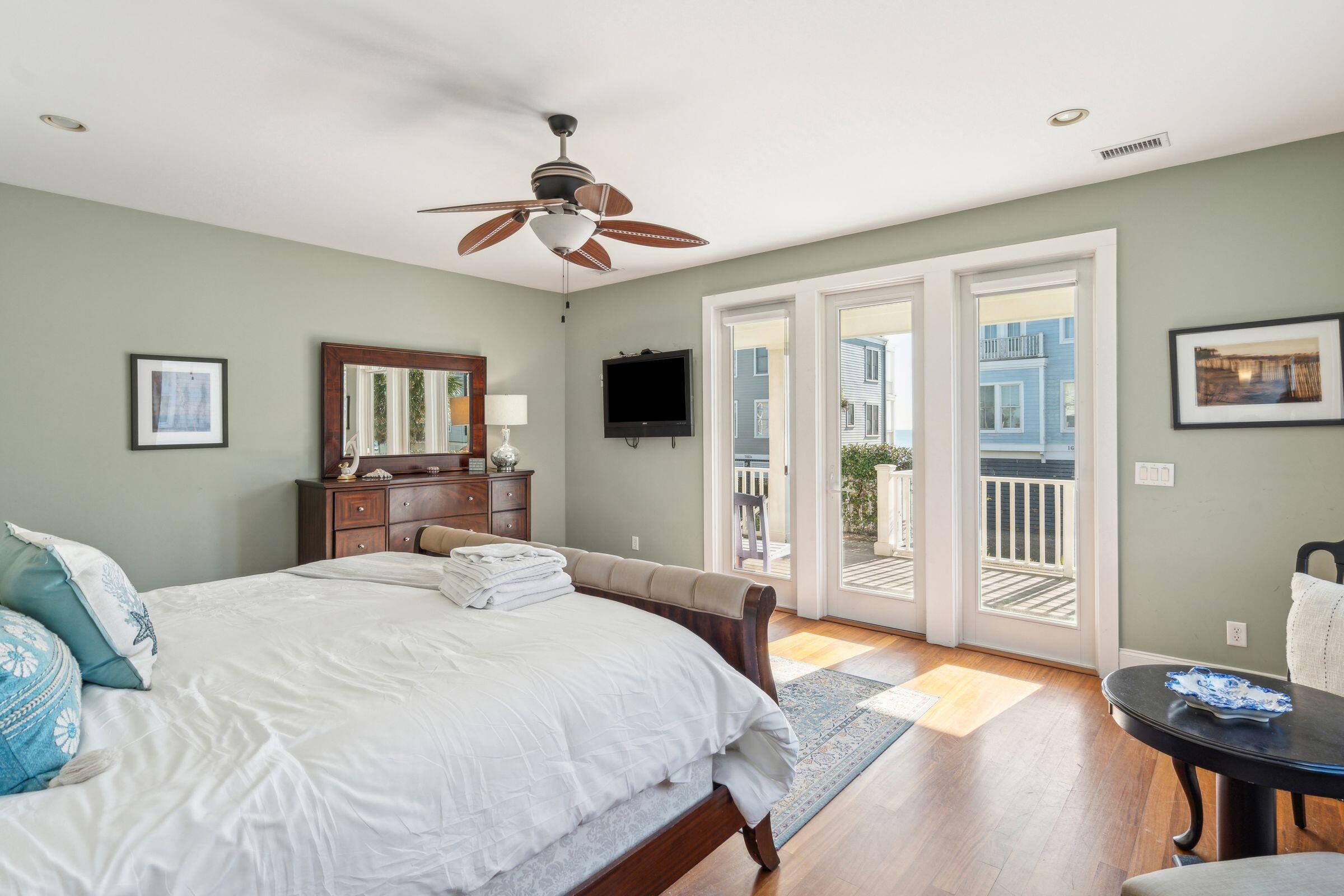 1681 E Ashley Avenue # B Unit: A & B