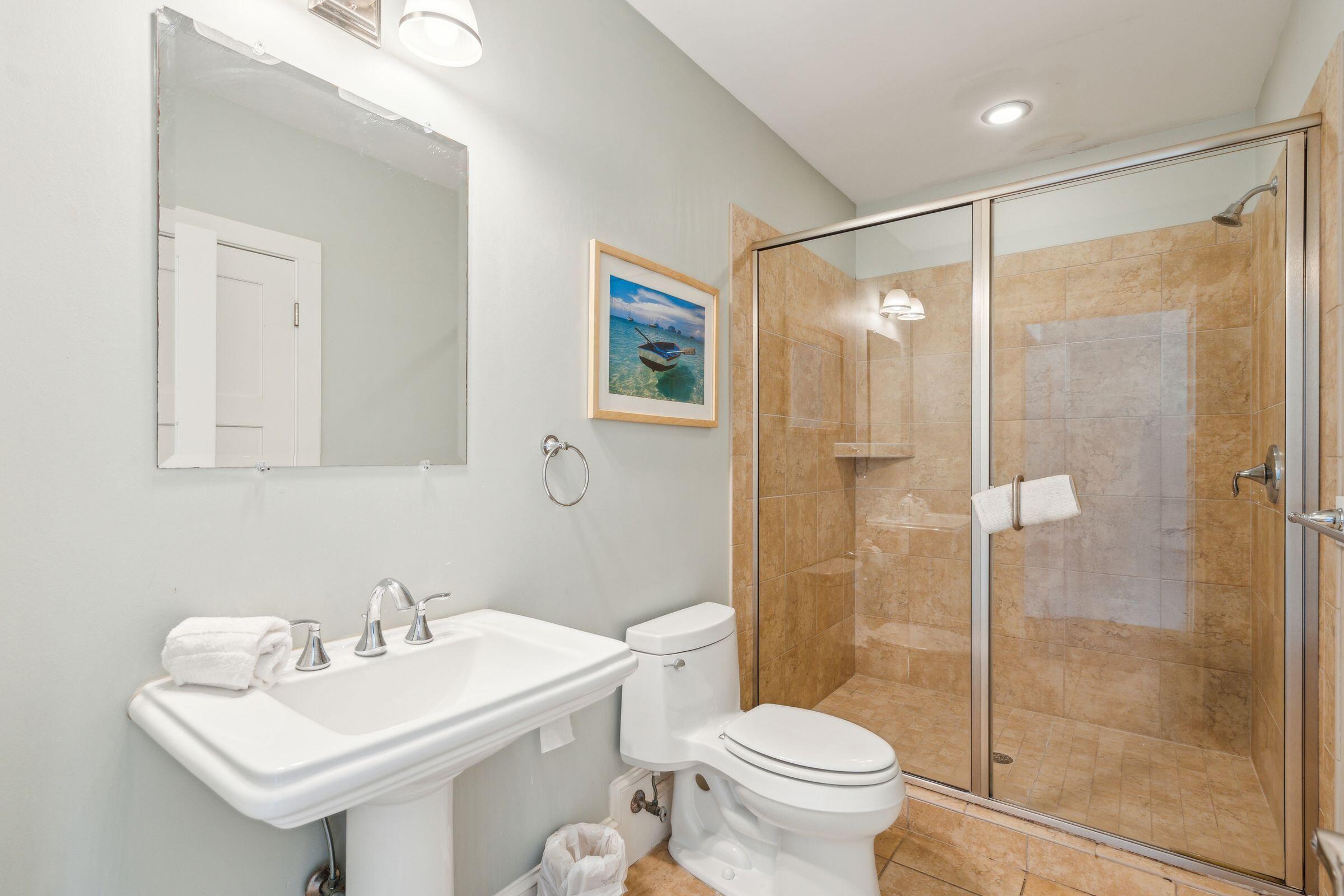 1681 E Ashley Avenue # B Unit: A & B