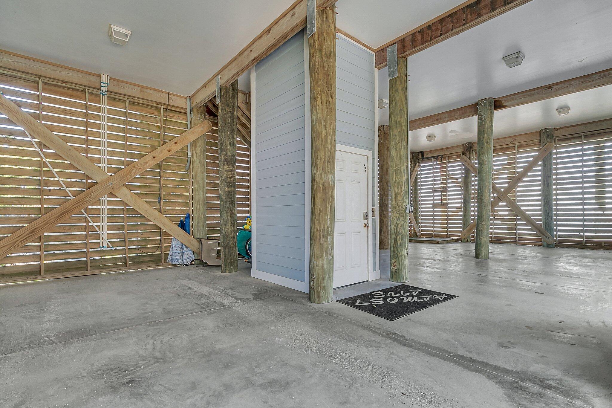 1681 E Ashley Avenue # B Unit: A & B