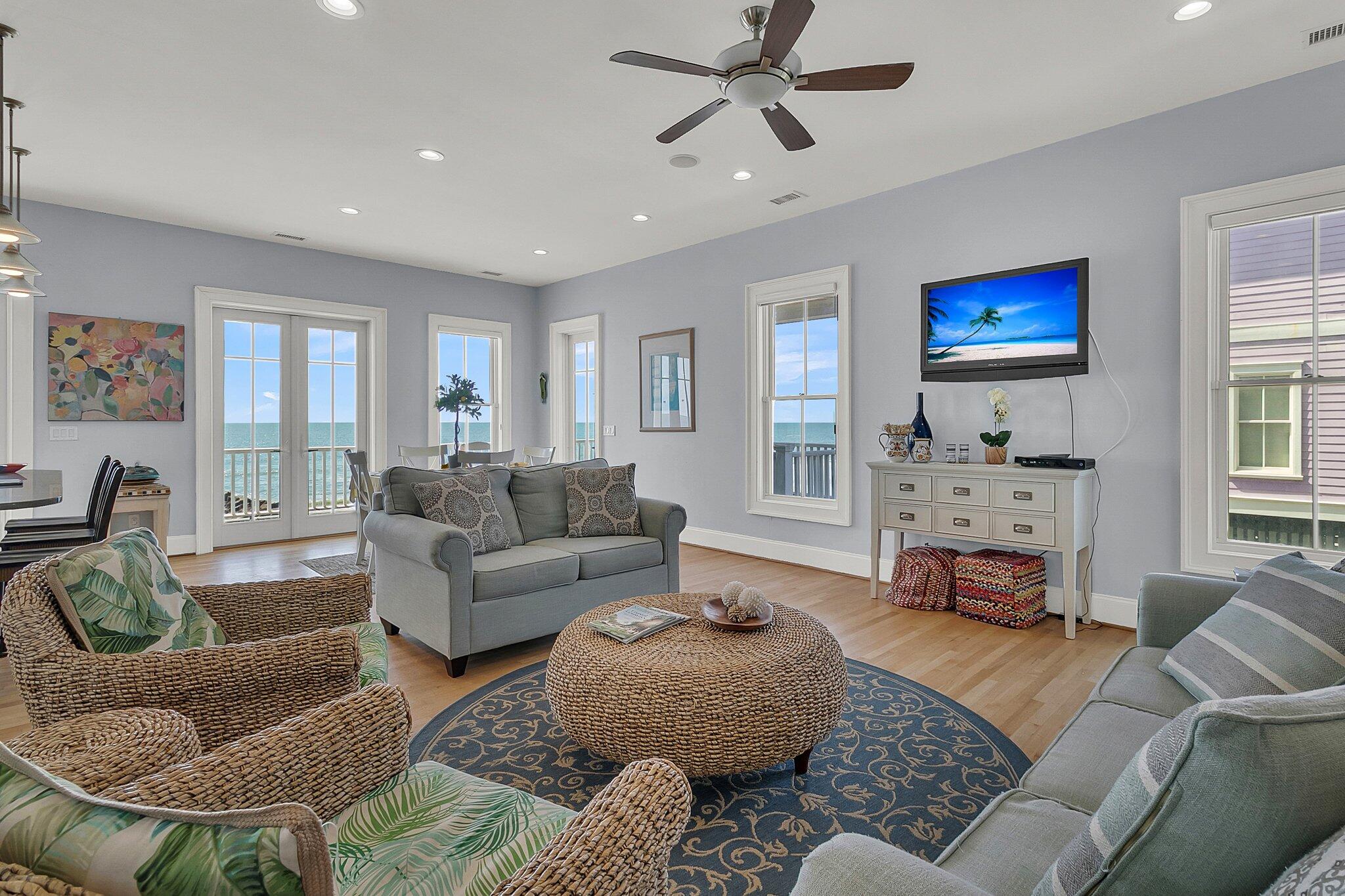 1681 E Ashley Avenue # B Unit: A & B