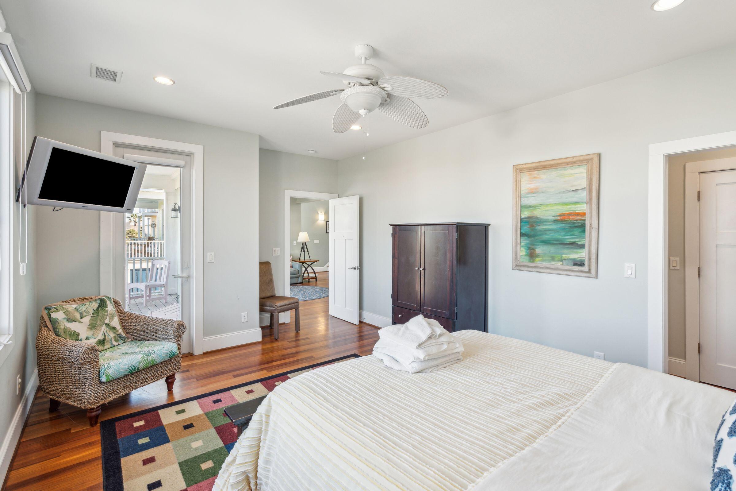 1681 E Ashley Avenue # B Unit: A & B