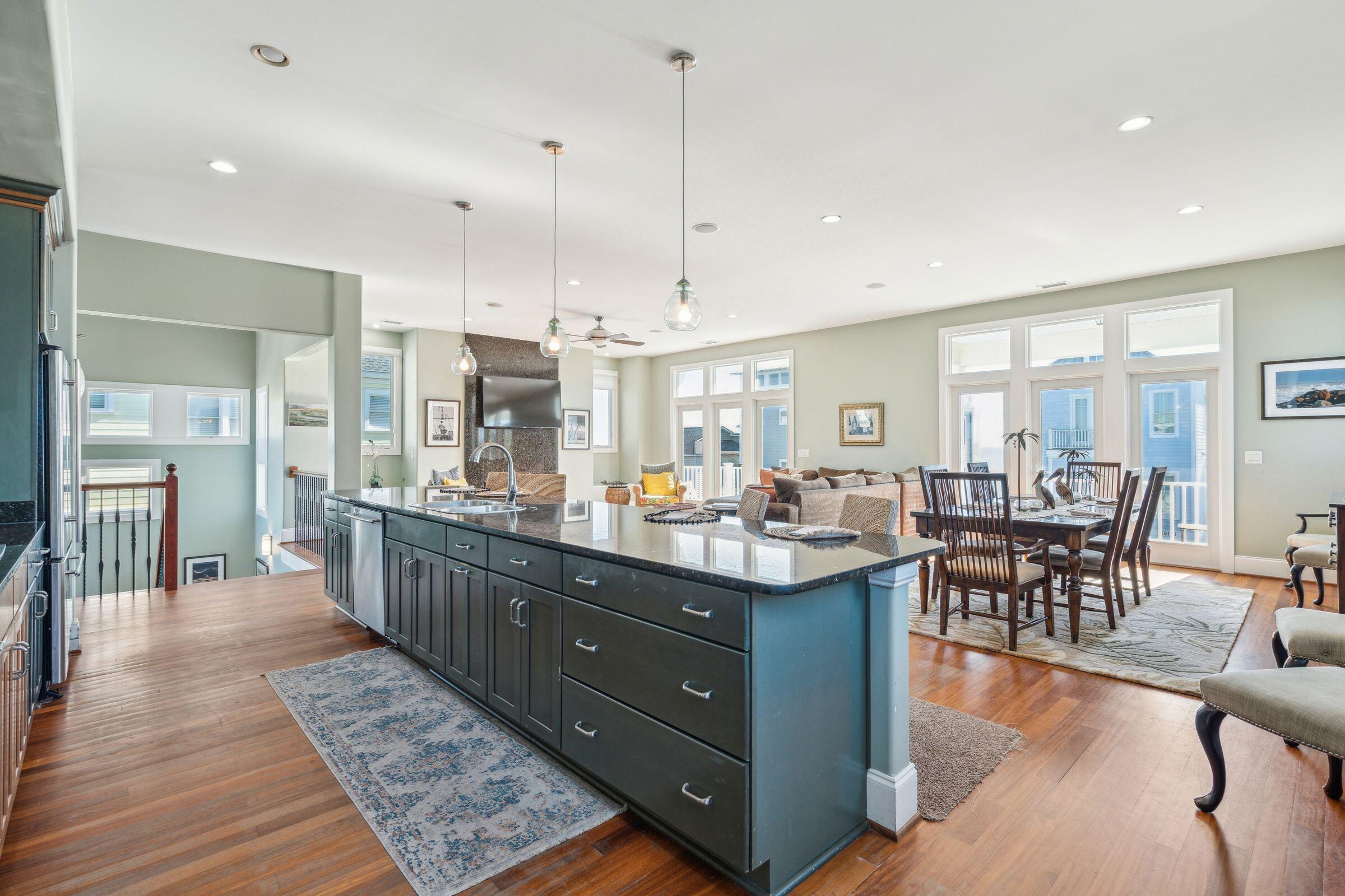 1681 E Ashley Avenue # B Unit: A & B