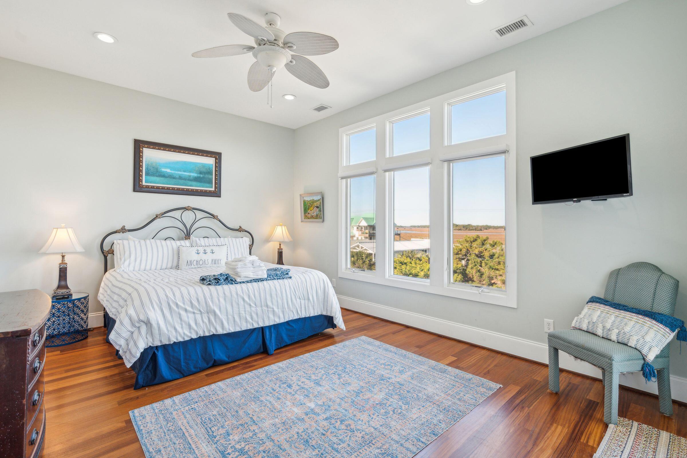 1681 E Ashley Avenue # B Unit: A & B