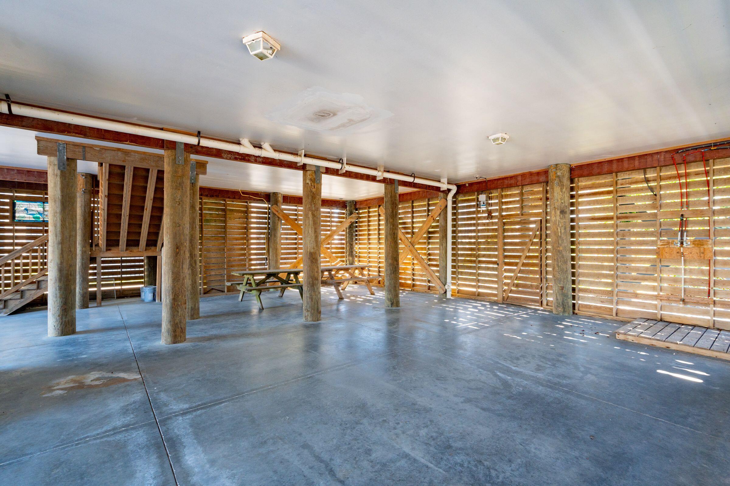 1681 E Ashley Avenue # B Unit: A & B