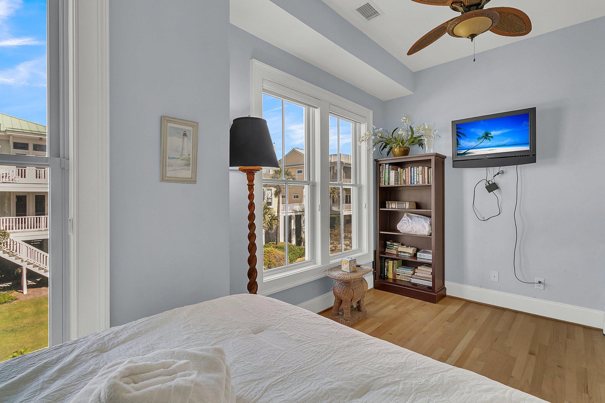 1681 E Ashley Avenue # B Unit: A & B